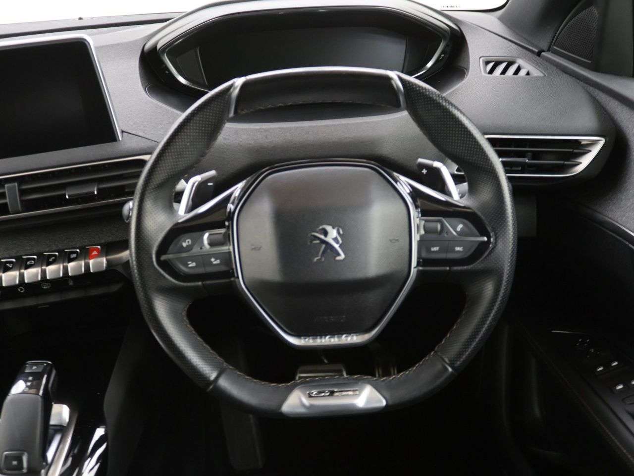 2019 PEUGEOT 3008 2019 PEUGEOT 3008