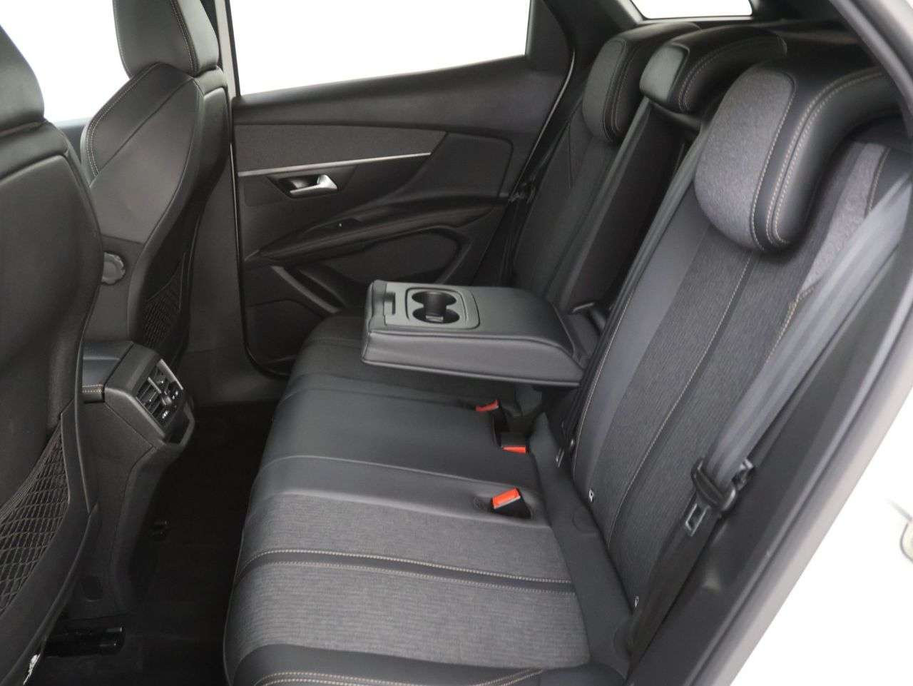 2019 PEUGEOT 3008 2019 PEUGEOT 3008