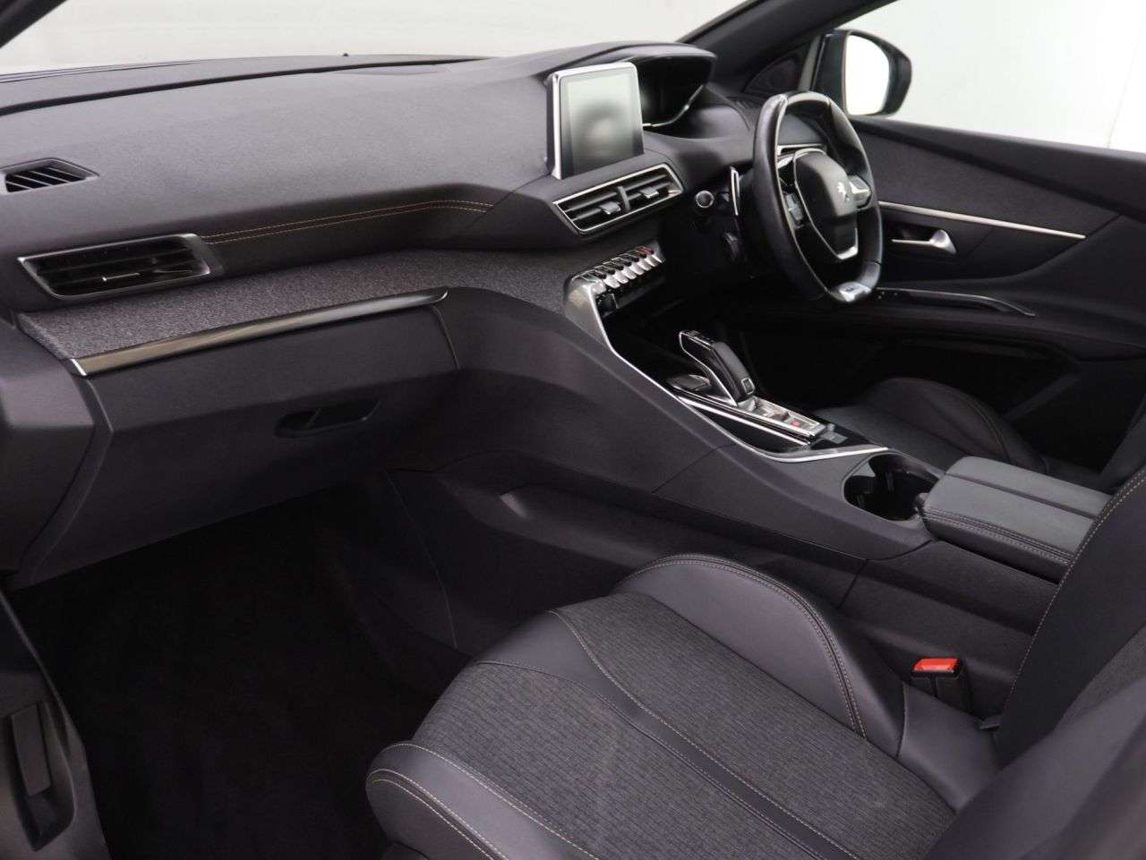 2019 PEUGEOT 3008 2019 PEUGEOT 3008