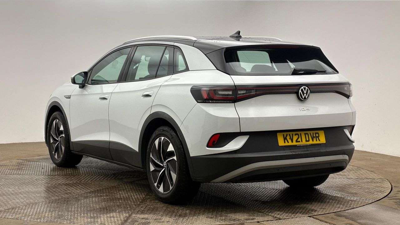 A 2021 VOLKSWAGEN ID4 Pro Performance 77kWh Life SUV 5dr Electric Auto (204 ps) A 2021 VOLKSWAGEN ID4 Pro Performance 77kWh Life SUV 5dr Electric Auto (204 ps)