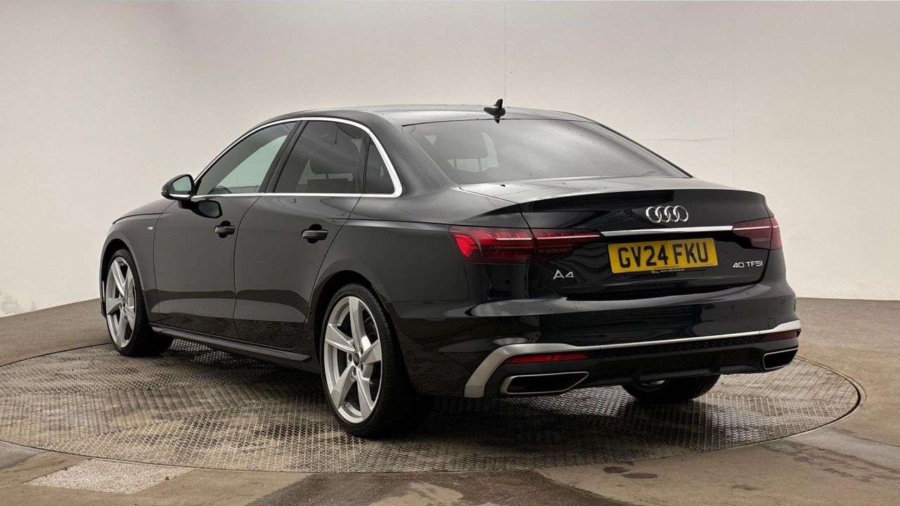 A 2024 AUDI A4 2.0 TFSI 40 S line Saloon 4dr Petrol S Tronic Euro 6 (s/s) (204 ps) A 2024 AUDI A4 2.0 TFSI 40 S line Saloon 4dr Petrol S Tronic Euro 6 (s/s) (204 ps)