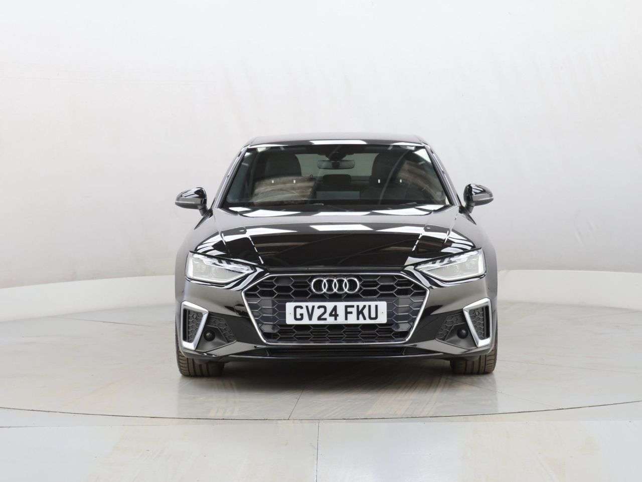 A 2024 AUDI A4 2.0 TFSI 40 S line Saloon 4dr Petrol S Tronic Euro 6 (s/s) (204 ps) A 2024 AUDI A4 2.0 TFSI 40 S line Saloon 4dr Petrol S Tronic Euro 6 (s/s) (204 ps)