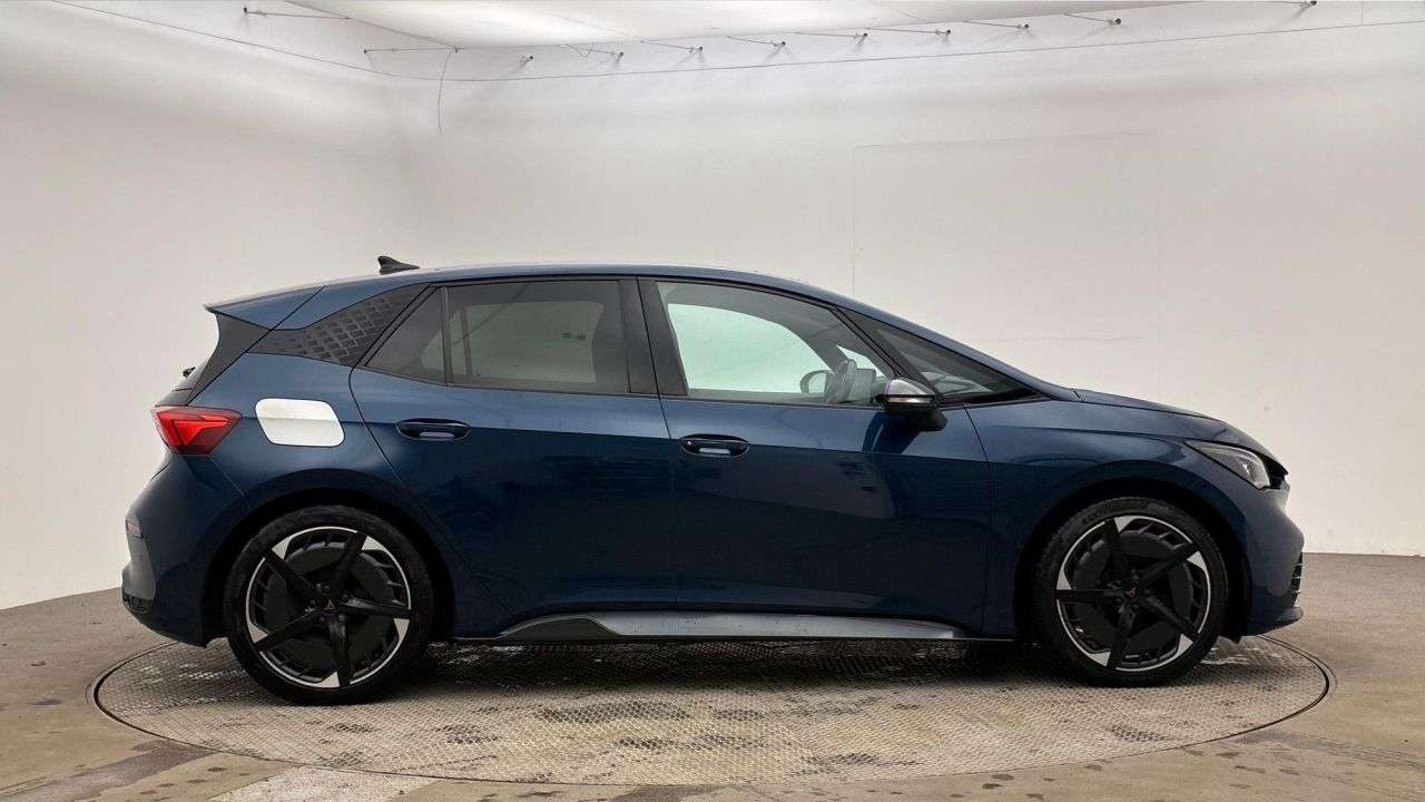 A 2022 CUPRA BORN e-Boost 58kWh V3 Hatchback 5dr Electric Auto (230 ps) A 2022 CUPRA BORN e-Boost 58kWh V3 Hatchback 5dr Electric Auto (230 ps)