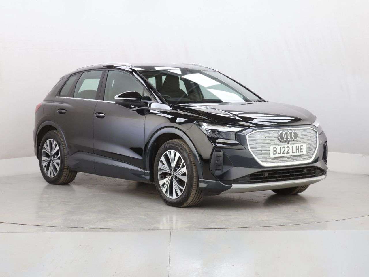 A 2022 AUDI Q4 E-TRON 35 Sport SUV 5dr Electric Auto 55kWh (170 ps) A 2022 AUDI Q4 E-TRON 35 Sport SUV 5dr Electric Auto 55kWh (170 ps)