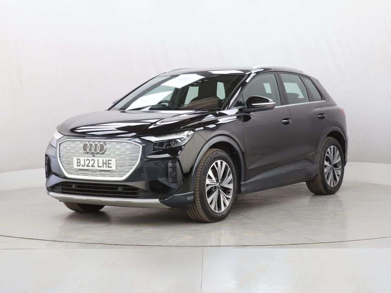A 2022 AUDI Q4 E-TRON 35 Sport SUV 5dr Electric Auto 55kWh (170 ps) A 2022 AUDI Q4 E-TRON 35 Sport SUV 5dr Electric Auto 55kWh (170 ps)