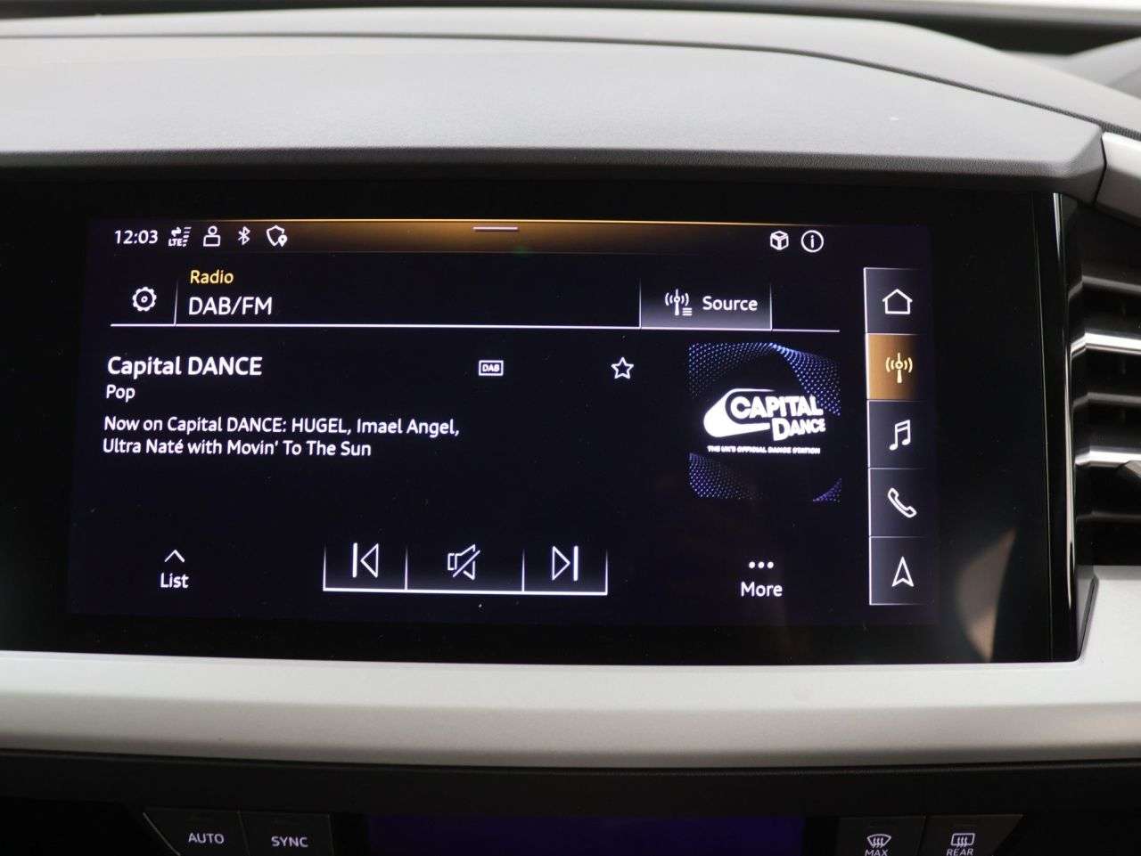 2022 AUDI Q4 E-TRON 2022 AUDI Q4 E-TRON