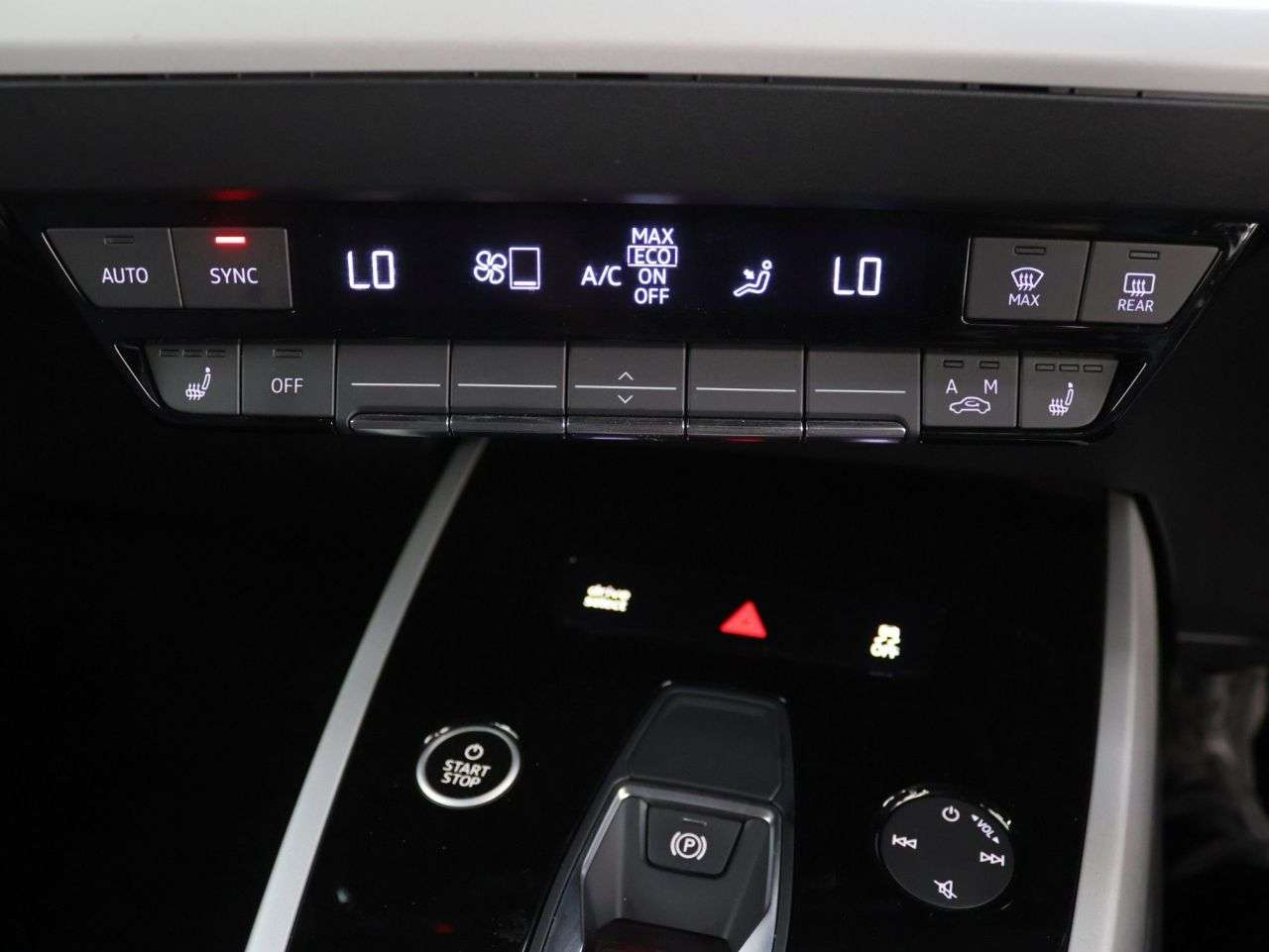 2022 AUDI Q4 E-TRON 2022 AUDI Q4 E-TRON
