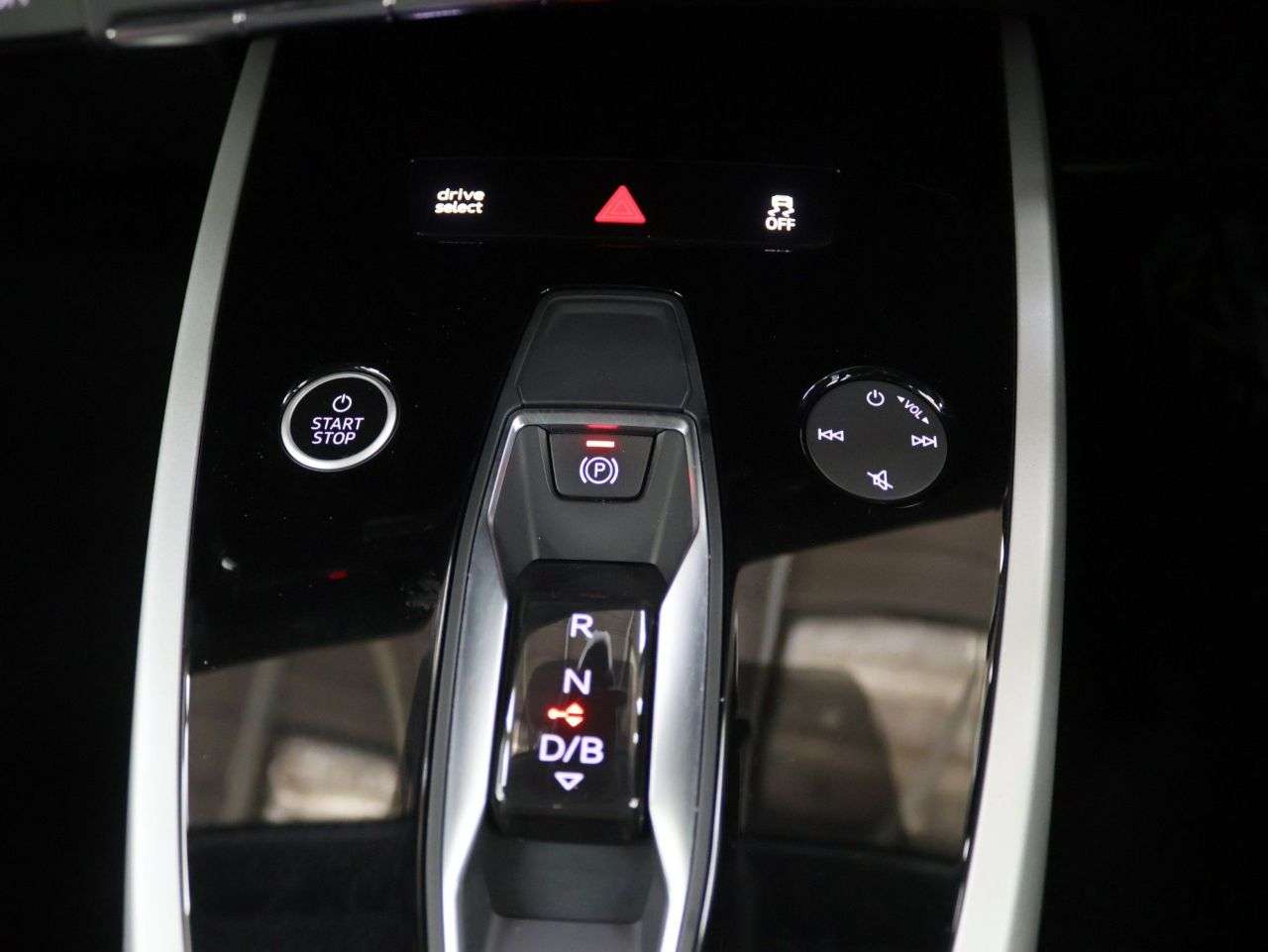 2022 AUDI Q4 E-TRON 2022 AUDI Q4 E-TRON