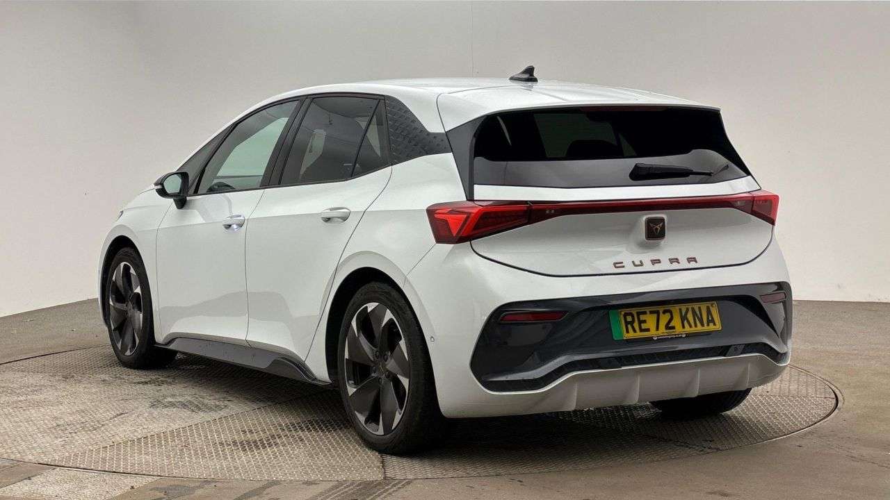 A 2022 CUPRA BORN e-Boost 77kWh V2 Hatchback 5dr Electric Auto (4 Seat) (230 ps) A 2022 CUPRA BORN e-Boost 77kWh V2 Hatchback 5dr Electric Auto (4 Seat) (230 ps)