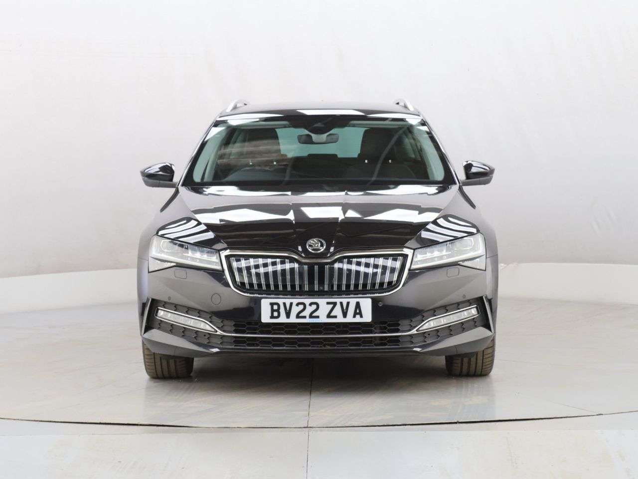 A 2022 SKODA SUPERB 1.4 TSI iV 13kWh SE L Estate 5dr Petrol Plug-in Hybrid DSG Euro 6 (s/s) (21 A 2022 SKODA SUPERB 1.4 TSI iV 13kWh SE L Estate 5dr Petrol Plug-in Hybrid DSG Euro 6 (s/s) (21