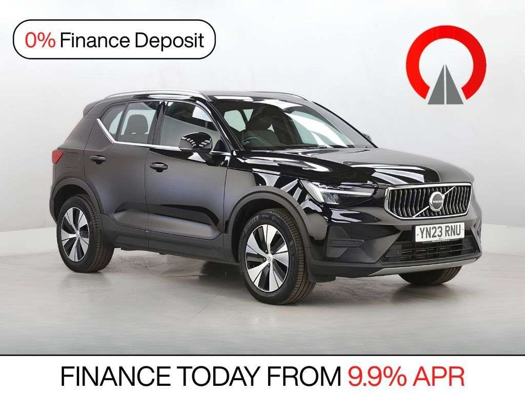 A 2023 VOLVO XC40 1.5h T4 Recharge 10.7kWh Core SUV 5dr Petrol Plug-in Hybrid Auto Euro 6 (s/ A 2023 VOLVO XC40 1.5h T4 Recharge 10.7kWh Core SUV 5dr Petrol Plug-in Hybrid Auto Euro 6 (s/