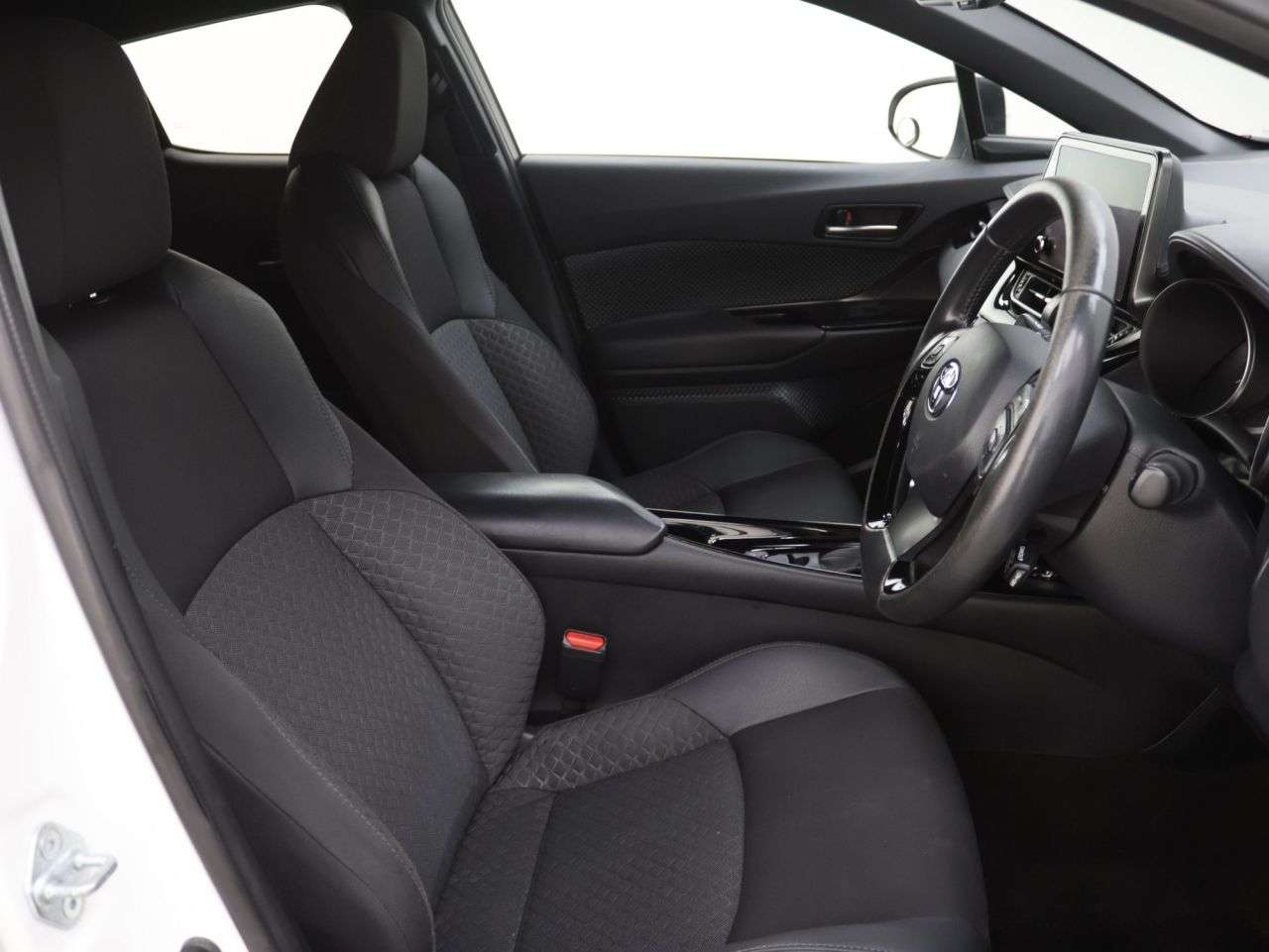 2023 TOYOTA C-HR 2023 TOYOTA C-HR