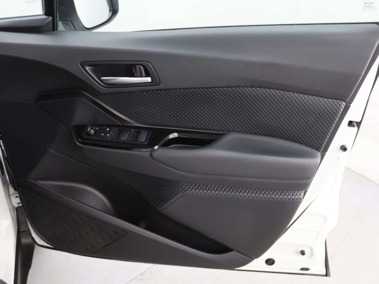 2023 TOYOTA C-HR 2023 TOYOTA C-HR