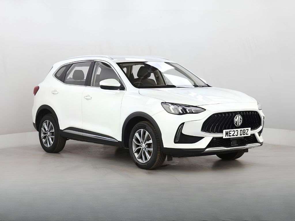 A 2023 MG MG HS 1.5 T-GDI SE SUV 5dr Petrol DCT Euro 6 (s/s) (162 ps) A 2023 MG MG HS 1.5 T-GDI SE SUV 5dr Petrol DCT Euro 6 (s/s) (162 ps)