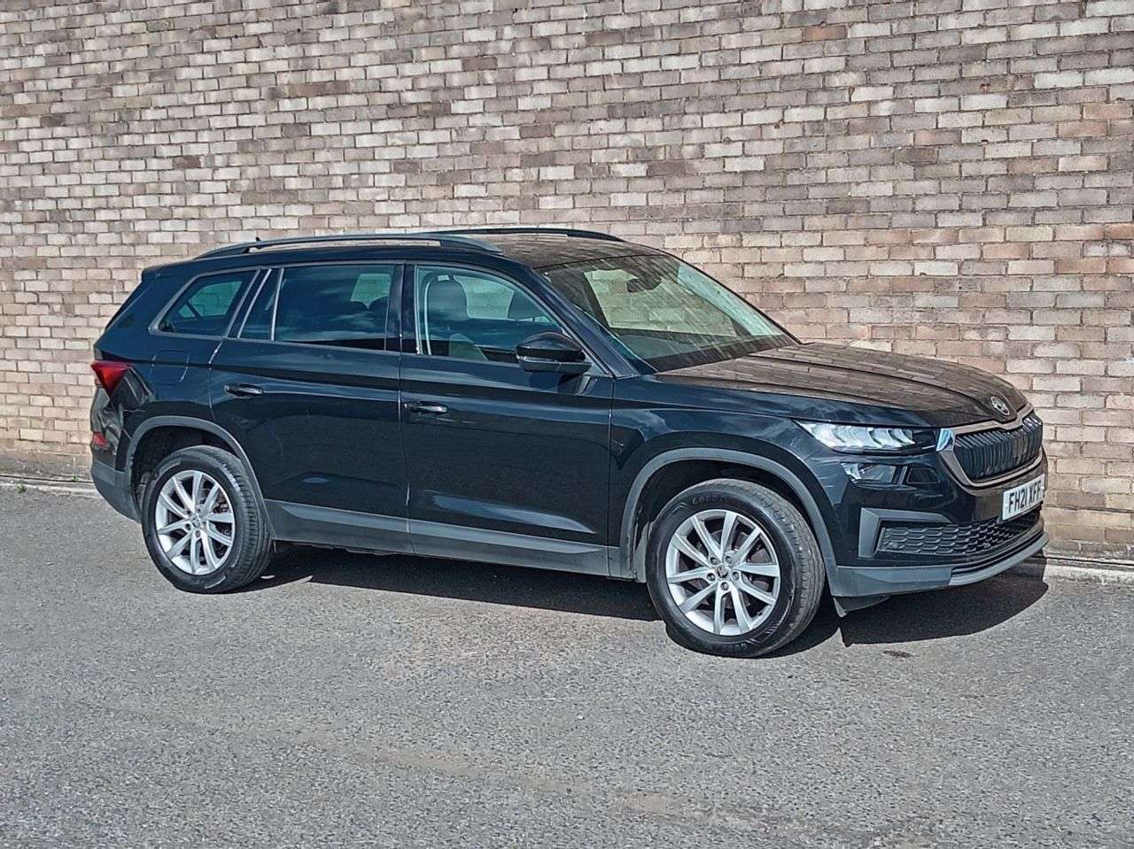 A 2021 SKODA KODIAQ 1.5 TSI ACT SE SUV 5dr Petrol Manual Euro 6 (s/s) (7 Seat) (150 ps) A 2021 SKODA KODIAQ 1.5 TSI ACT SE SUV 5dr Petrol Manual Euro 6 (s/s) (7 Seat) (150 ps)