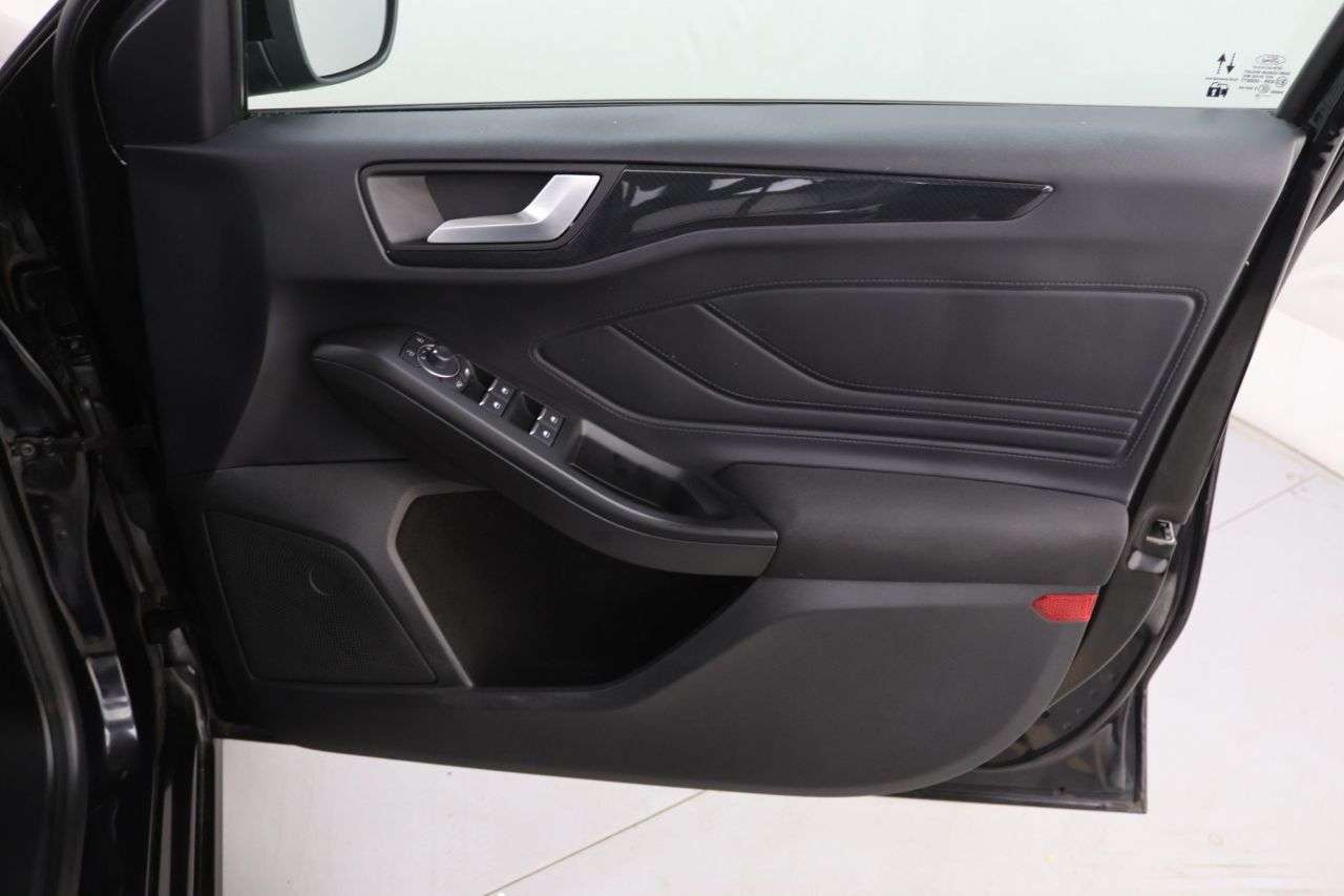 2023 FORD FOCUS 2023 FORD FOCUS