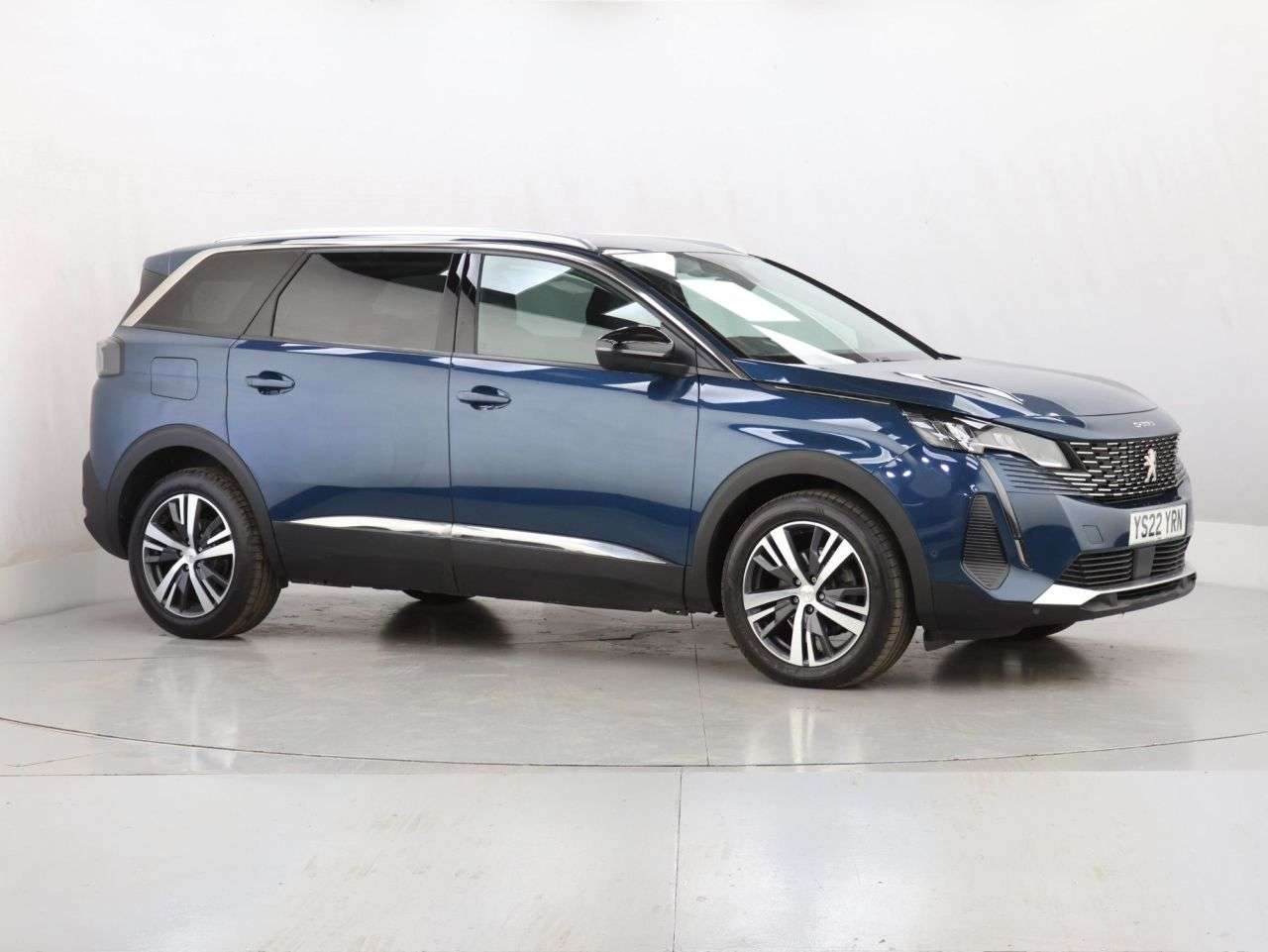 A 2022 PEUGEOT 5008 1.5 BlueHDi Allure Premium SUV 5dr Diesel EAT Euro 6 (s/s) (130 ps) A 2022 PEUGEOT 5008 1.5 BlueHDi Allure Premium SUV 5dr Diesel EAT Euro 6 (s/s) (130 ps)