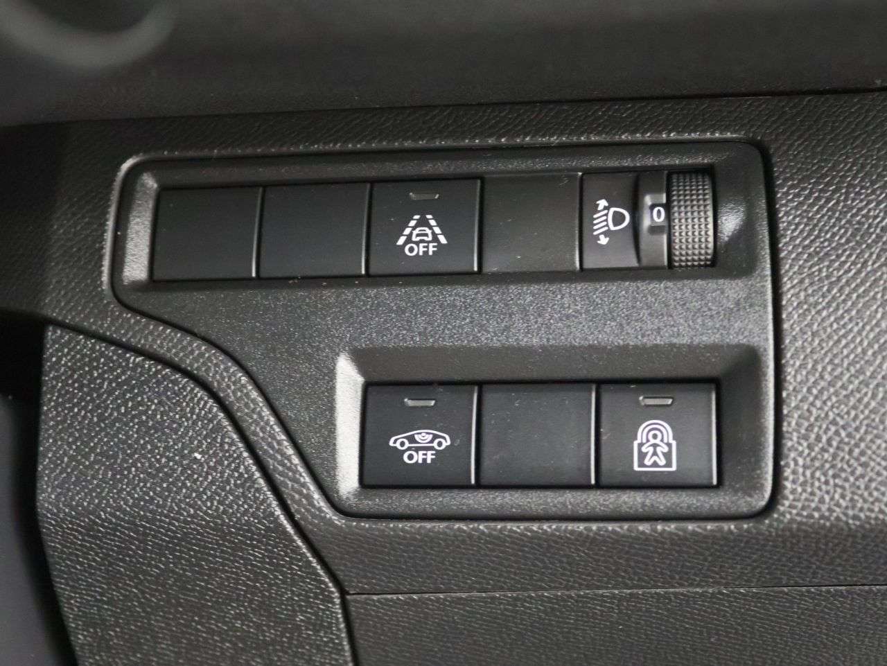 2022 PEUGEOT 5008 2022 PEUGEOT 5008