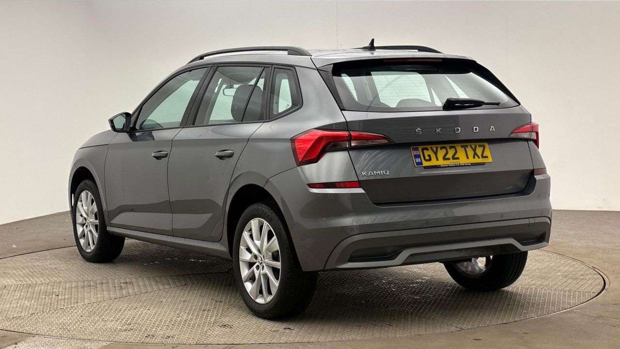 A 2022 SKODA KAMIQ 1.0 TSI SE SUV 5dr Petrol Manual Euro 6 (s/s) (95 ps) A 2022 SKODA KAMIQ 1.0 TSI SE SUV 5dr Petrol Manual Euro 6 (s/s) (95 ps)