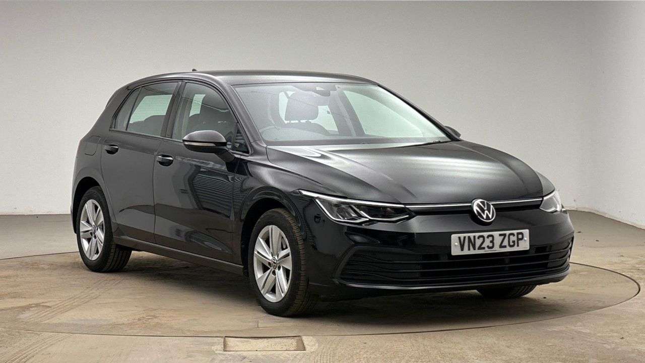 A 2023 VOLKSWAGEN GOLF 1.5 TSI Life Hatchback 5dr Petrol Manual Euro 6 (s/s) (130 ps) A 2023 VOLKSWAGEN GOLF 1.5 TSI Life Hatchback 5dr Petrol Manual Euro 6 (s/s) (130 ps)