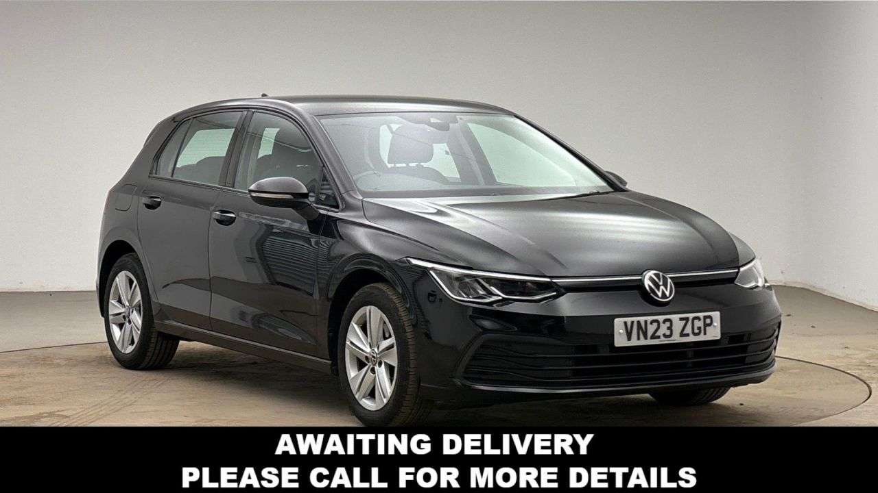 A 2023 VOLKSWAGEN GOLF 1.5 TSI Life Hatchback 5dr Petrol Manual Euro 6 (s/s) (130 ps) A 2023 VOLKSWAGEN GOLF 1.5 TSI Life Hatchback 5dr Petrol Manual Euro 6 (s/s) (130 ps)