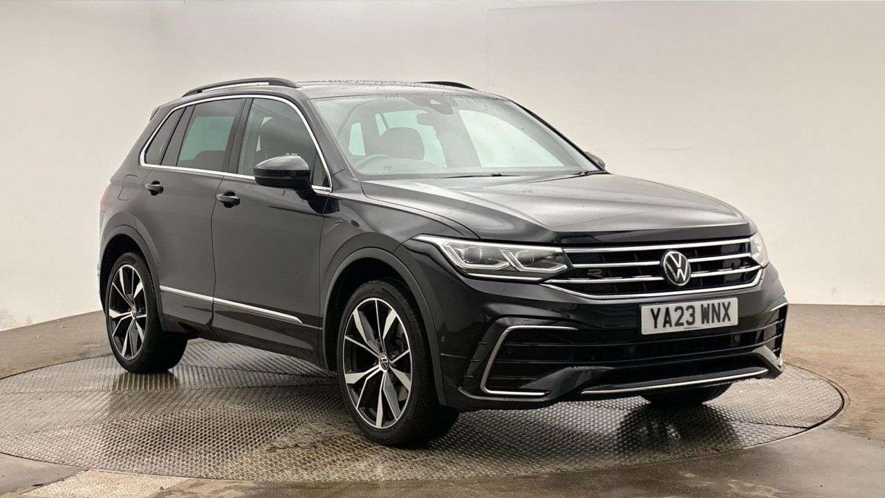 A 2023 VOLKSWAGEN TIGUAN 1.4 TSI 13kWh R-Line SUV 5dr Petrol Plug-in Hybrid DSG Euro 6 (s/s) (245 ps A 2023 VOLKSWAGEN TIGUAN 1.4 TSI 13kWh R-Line SUV 5dr Petrol Plug-in Hybrid DSG Euro 6 (s/s) (245 ps