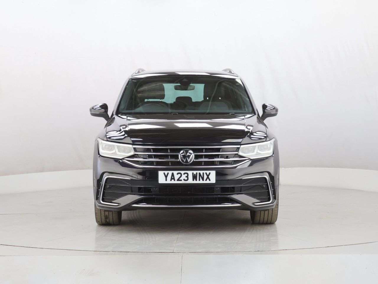 A 2023 VOLKSWAGEN TIGUAN 1.4 TSI 13kWh R-Line SUV 5dr Petrol Plug-in Hybrid DSG Euro 6 (s/s) (245 ps A 2023 VOLKSWAGEN TIGUAN 1.4 TSI 13kWh R-Line SUV 5dr Petrol Plug-in Hybrid DSG Euro 6 (s/s) (245 ps