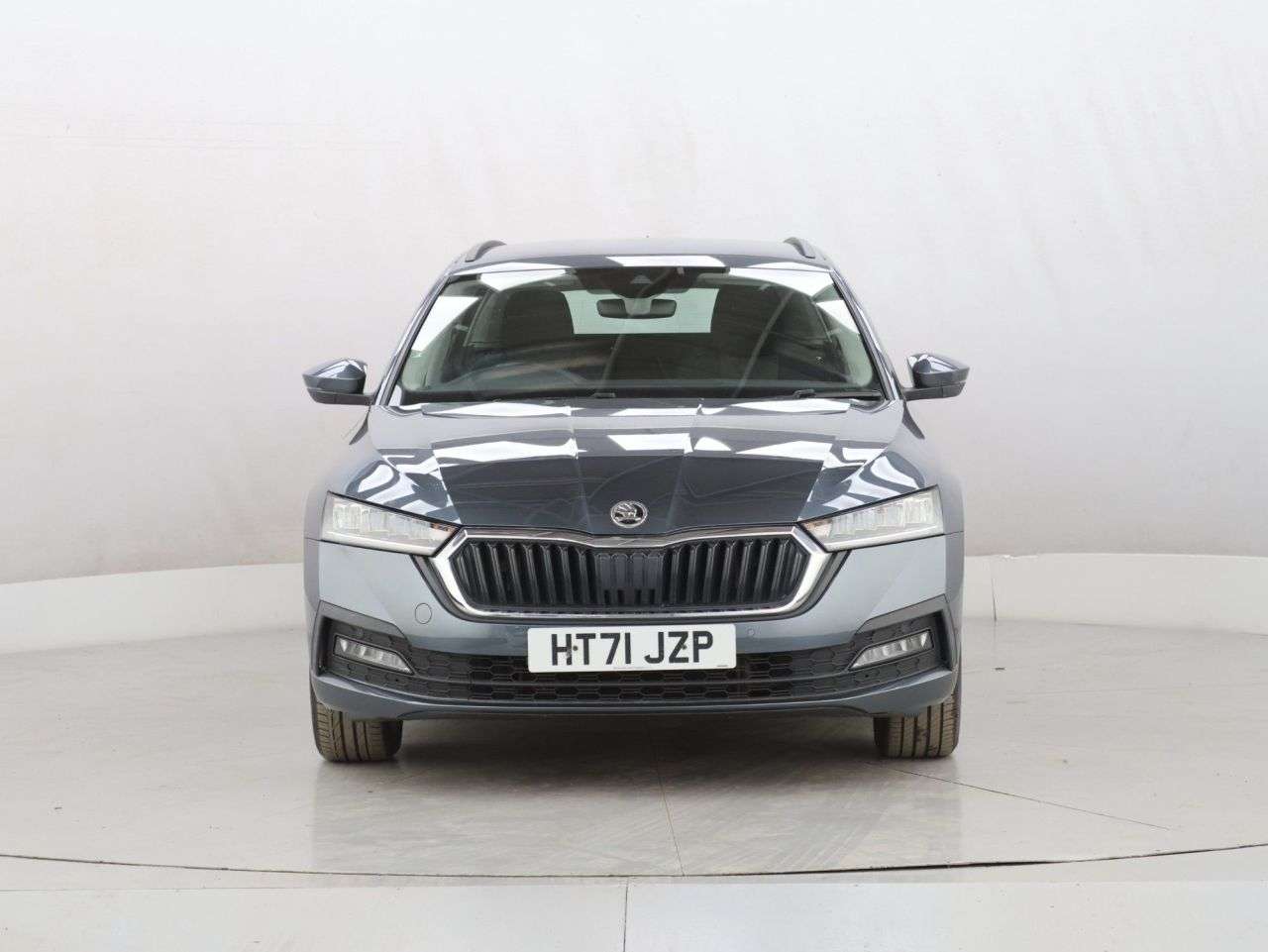 A 2022 SKODA OCTAVIA 1.4 TSI iV 13kWh SE Technology Estate 5dr Petrol Plug-in Hybrid DSG Euro 6 A 2022 SKODA OCTAVIA 1.4 TSI iV 13kWh SE Technology Estate 5dr Petrol Plug-in Hybrid DSG Euro 6