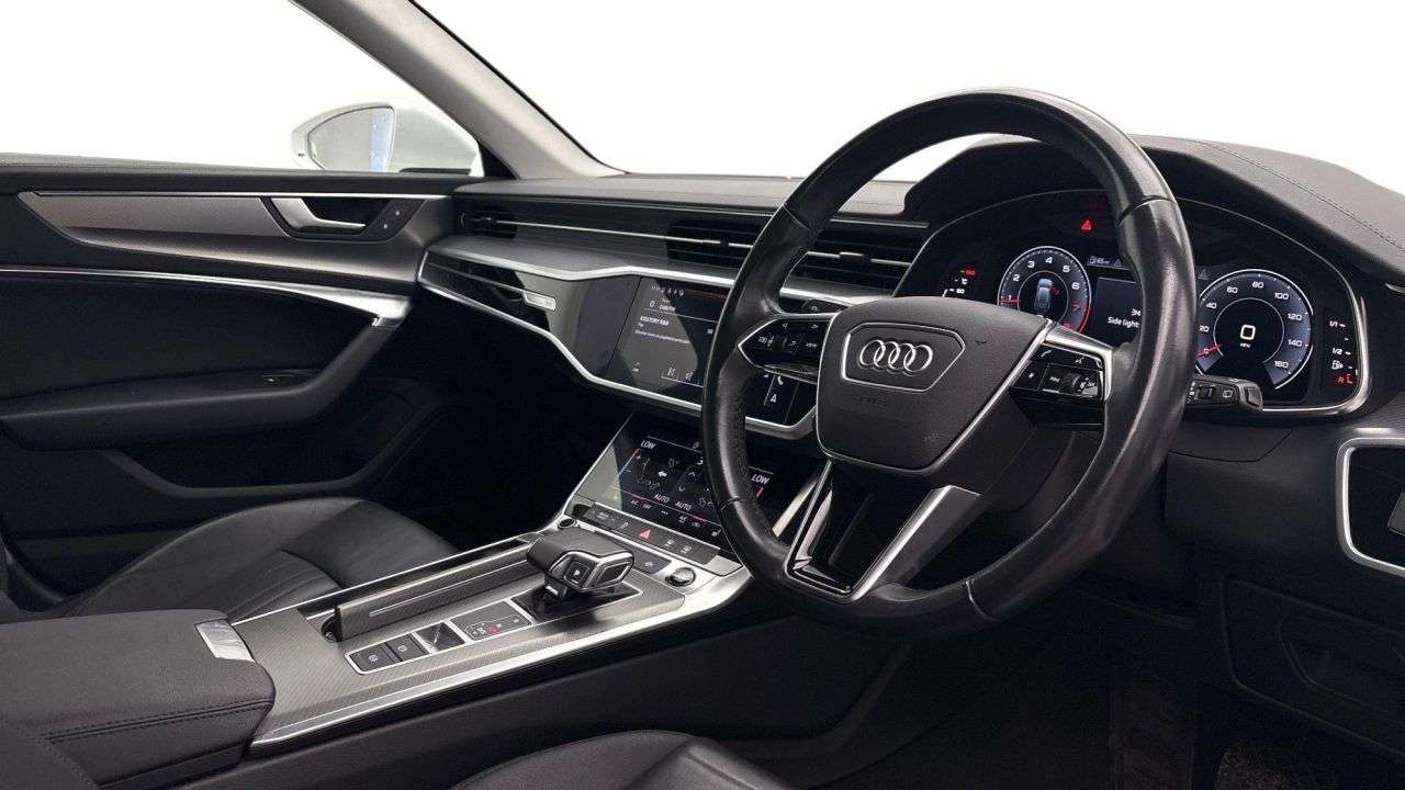 A 2022 AUDI A6 AVANT 2.0 TFSI 40 Sport Estate 5dr Petrol S Tronic Euro 6 (s/s) (204 ps) A 2022 AUDI A6 AVANT 2.0 TFSI 40 Sport Estate 5dr Petrol S Tronic Euro 6 (s/s) (204 ps)