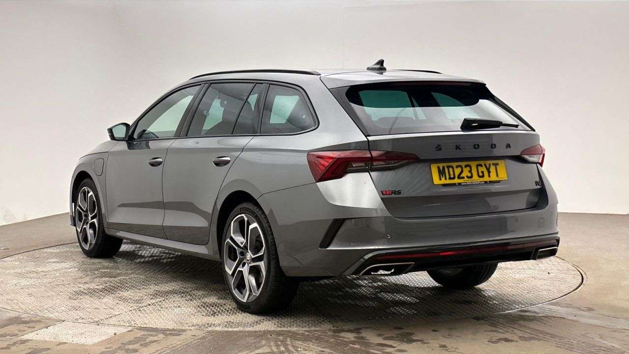 A 2023 SKODA OCTAVIA 1.4 TSI iV 13kWh vRS Estate 5dr Petrol Plug-in Hybrid DSG Euro 6 (s/s) (245 A 2023 SKODA OCTAVIA 1.4 TSI iV 13kWh vRS Estate 5dr Petrol Plug-in Hybrid DSG Euro 6 (s/s) (245