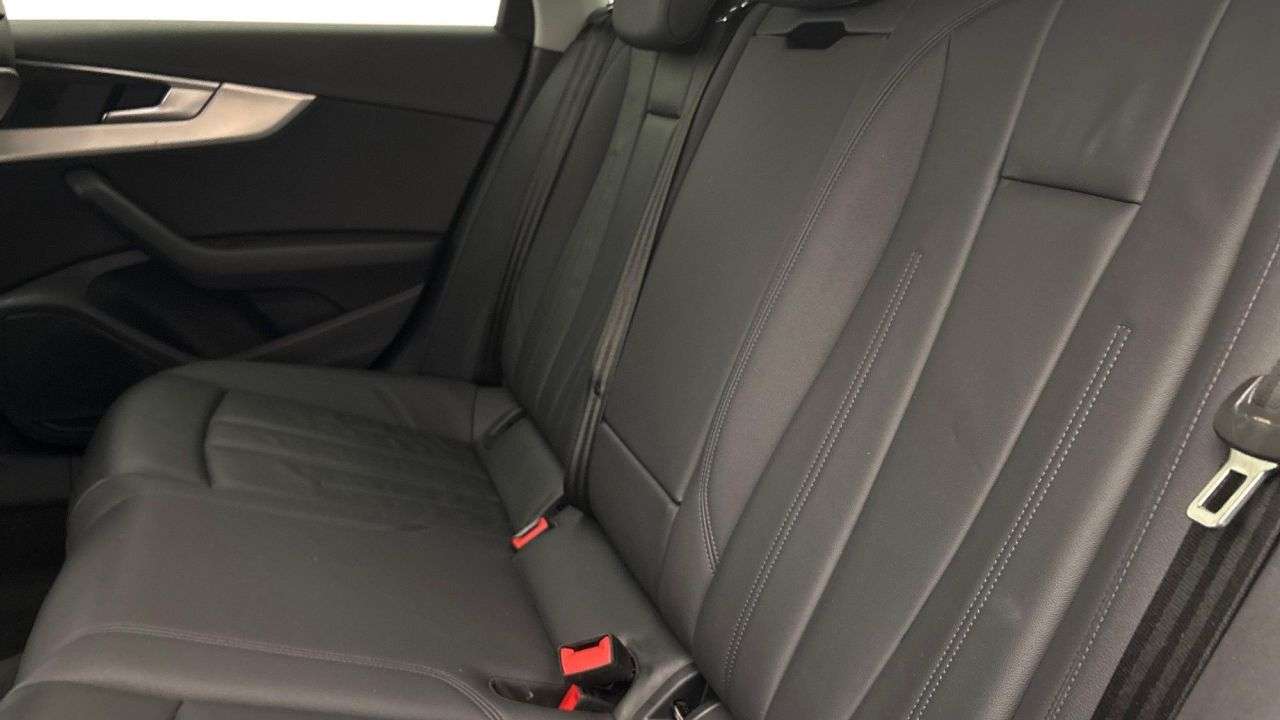 2022 AUDI A4 2022 AUDI A4