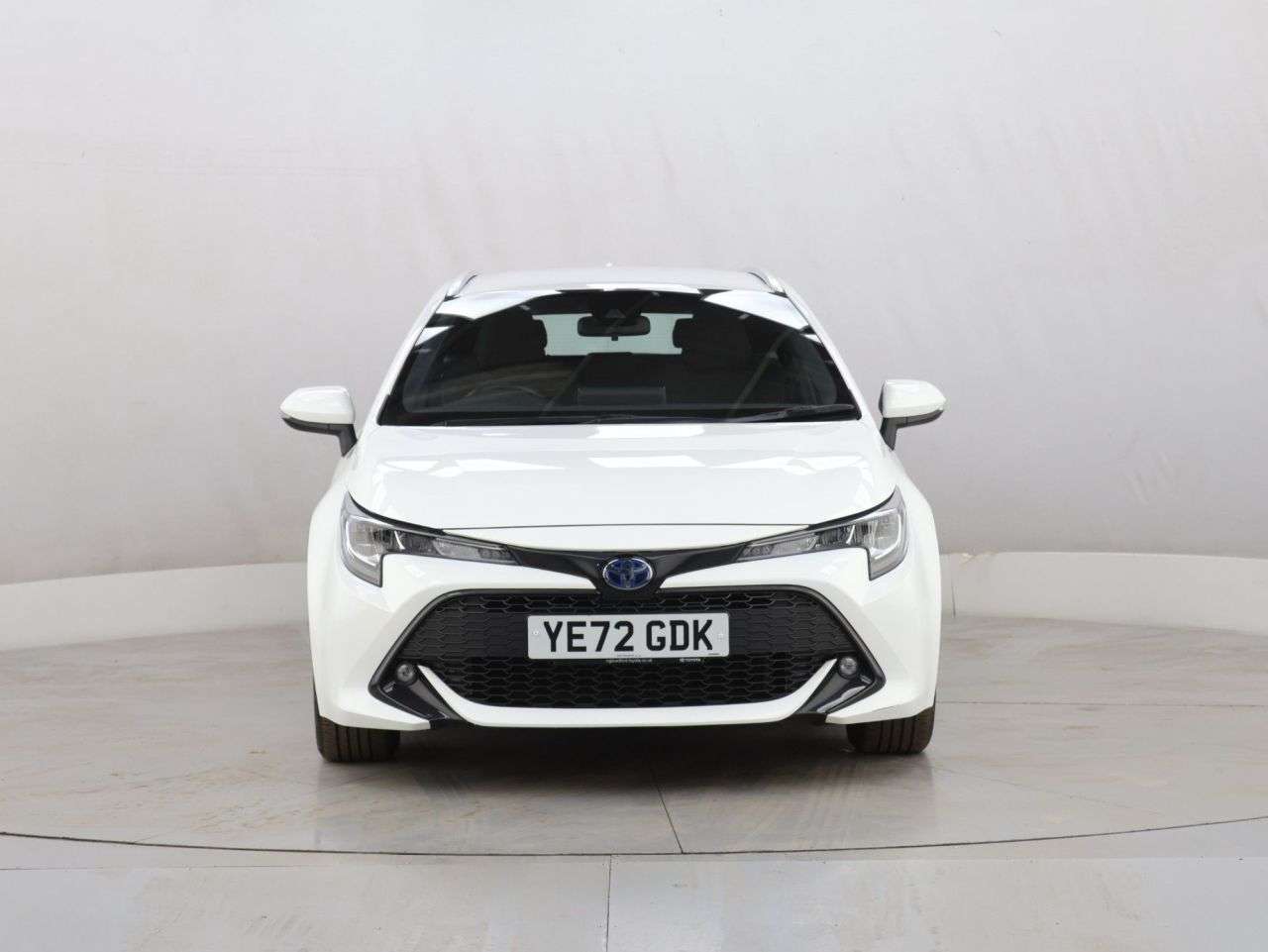 A 2022 TOYOTA COROLLA 1.8 VVT-h Icon Touring Sports 5dr Petrol Hybrid CVT Euro 6 (s/s) (140 ps) A 2022 TOYOTA COROLLA 1.8 VVT-h Icon Touring Sports 5dr Petrol Hybrid CVT Euro 6 (s/s) (140 ps)