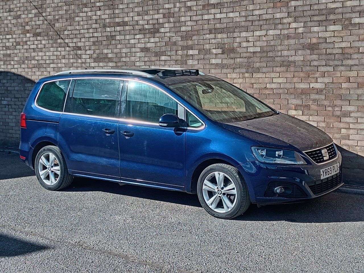 A 2019 SEAT ALHAMBRA 2.0 TDI Ecomotive XCELLENCE MPV 5dr Diesel Manual Euro 6 (s/s) (150 ps) A 2019 SEAT ALHAMBRA 2.0 TDI Ecomotive XCELLENCE MPV 5dr Diesel Manual Euro 6 (s/s) (150 ps)