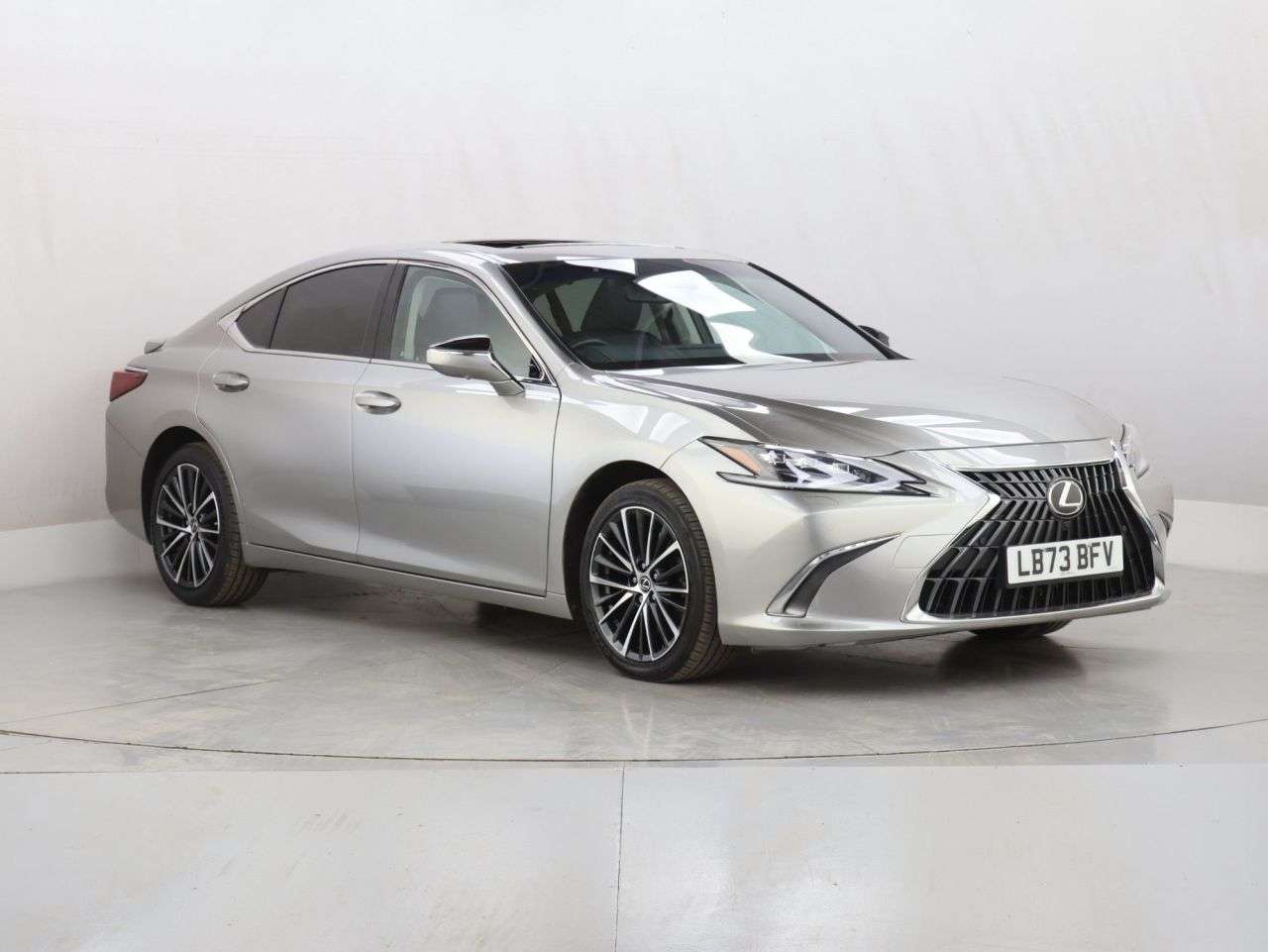 A 2023 LEXUS ES 2.5 300h Saloon 4dr Petrol Hybrid E-CVT Euro 6 (s/s) (218 ps) A 2023 LEXUS ES 2.5 300h Saloon 4dr Petrol Hybrid E-CVT Euro 6 (s/s) (218 ps)