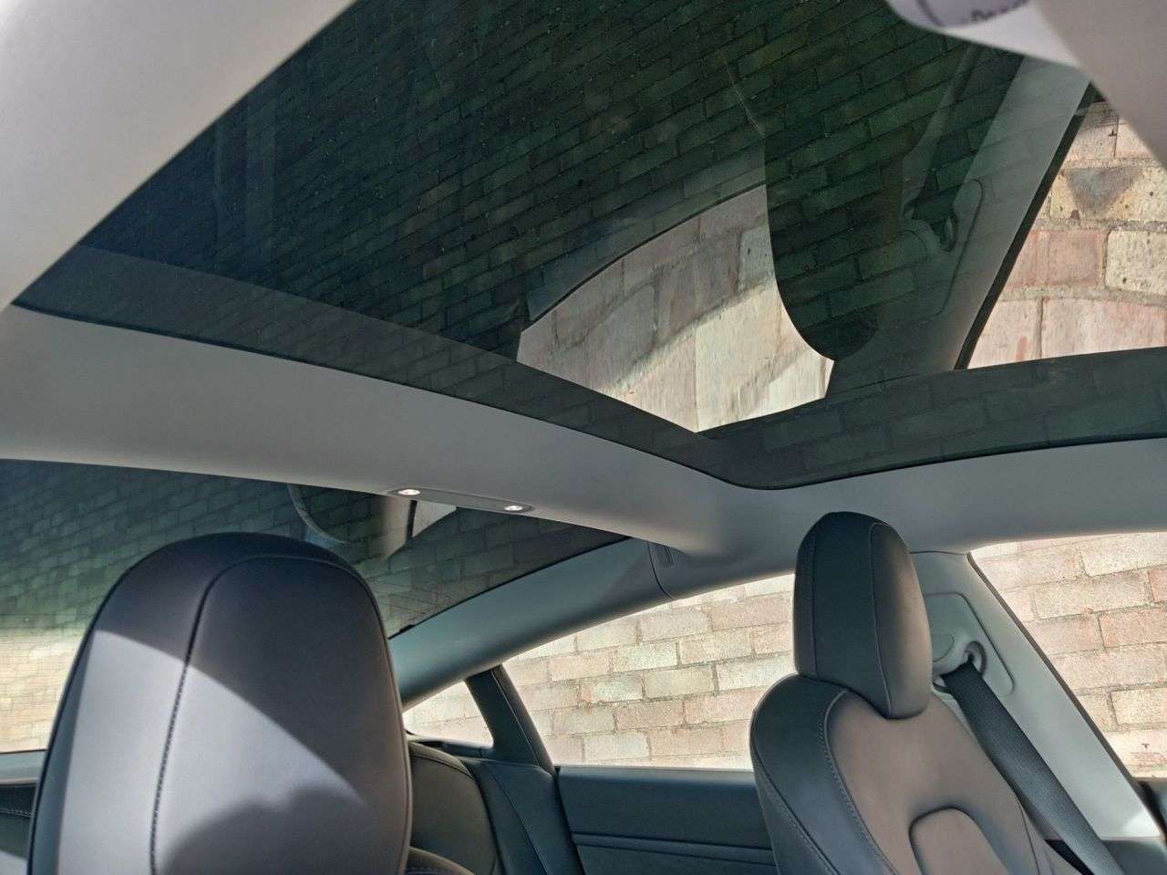 A 2021 TESLA MODEL 3 (Dual Motor) Long Range Saloon 4dr Electric Auto 4WDE (346 ps) A 2021 TESLA MODEL 3 (Dual Motor) Long Range Saloon 4dr Electric Auto 4WDE (346 ps)