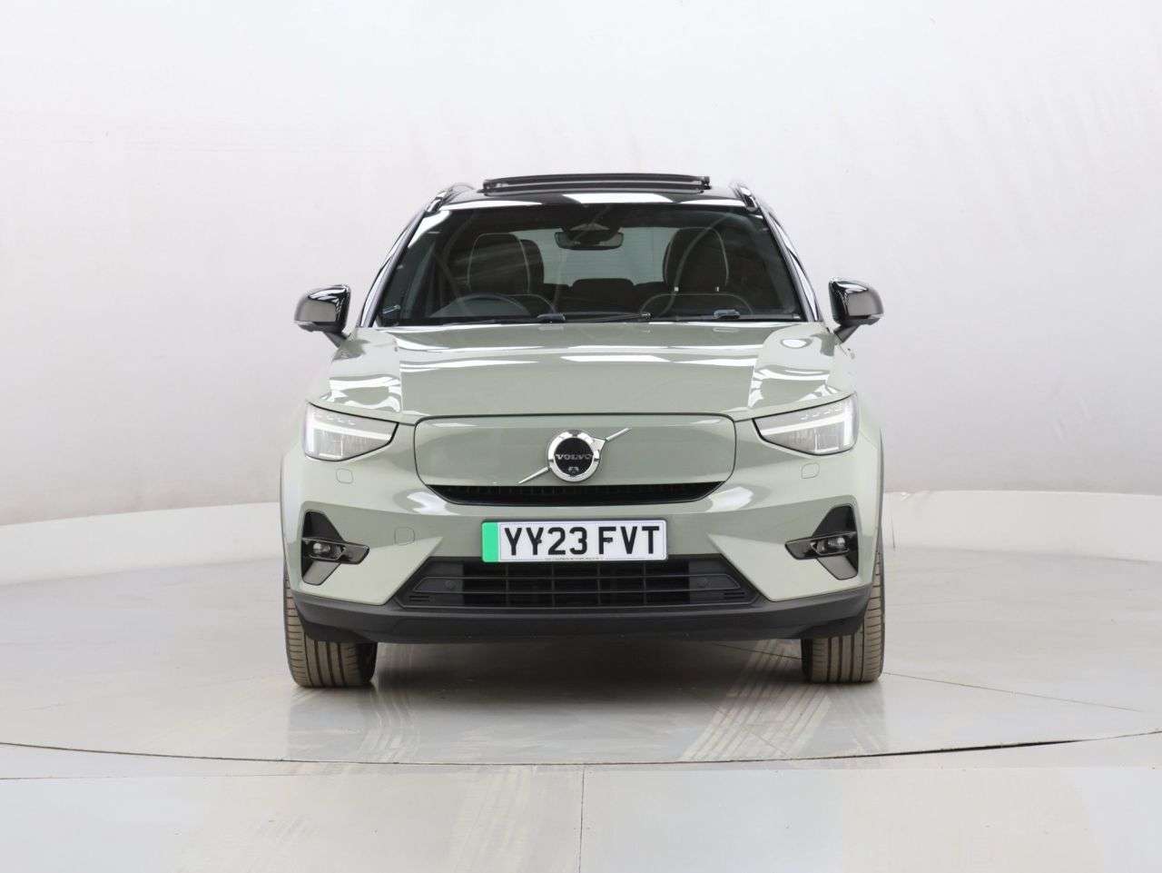 A 2023 VOLVO XC40 Recharge 69kWh Ultimate SUV 5dr Electric Auto (231 ps) A 2023 VOLVO XC40 Recharge 69kWh Ultimate SUV 5dr Electric Auto (231 ps)