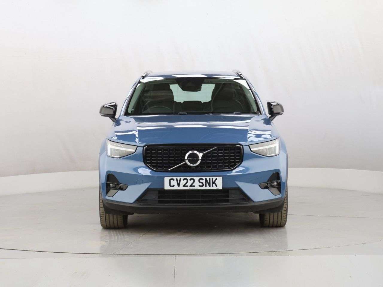 A 2022 VOLVO XC40 1.5h T4 Recharge 10.7kWh Plus SUV 5dr Petrol Plug-in Hybrid Auto Euro 6 (s/ A 2022 VOLVO XC40 1.5h T4 Recharge 10.7kWh Plus SUV 5dr Petrol Plug-in Hybrid Auto Euro 6 (s/