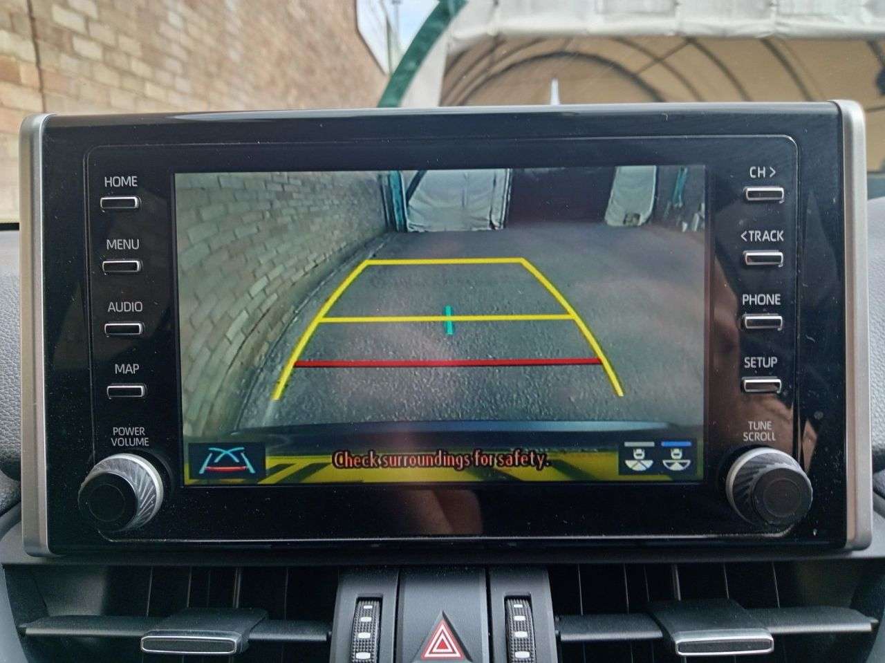 A 2021 TOYOTA RAV4 2.5 VVT-h GPF Design SUV 5dr Petrol Hybrid CVT Euro 6 (s/s) (218 ps) A 2021 TOYOTA RAV4 2.5 VVT-h GPF Design SUV 5dr Petrol Hybrid CVT Euro 6 (s/s) (218 ps)