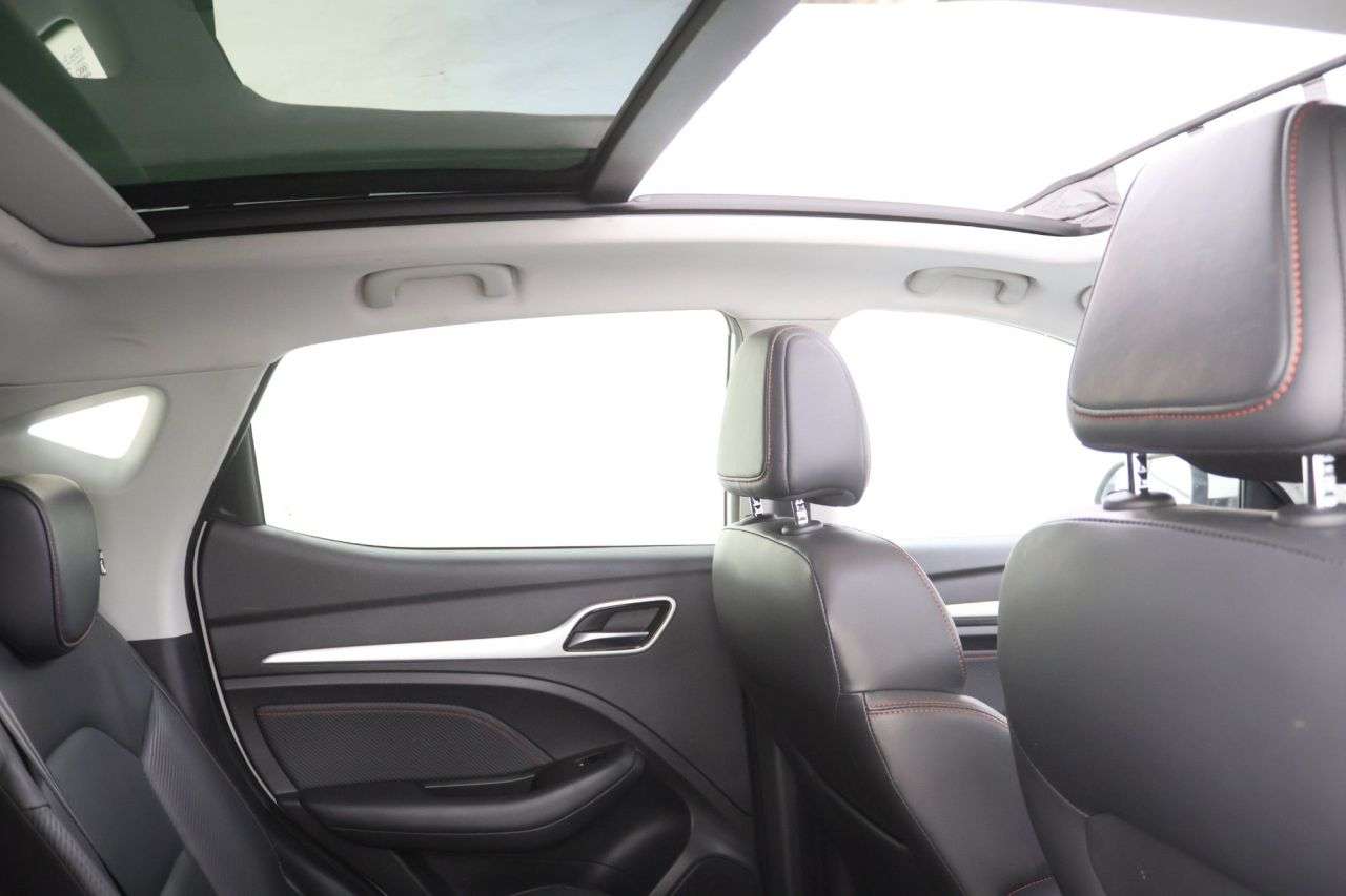 A 2023 MG MG ZS 72.6kWh Trophy Long Range SUV 5dr Electric Auto (156 ps) A 2023 MG MG ZS 72.6kWh Trophy Long Range SUV 5dr Electric Auto (156 ps)