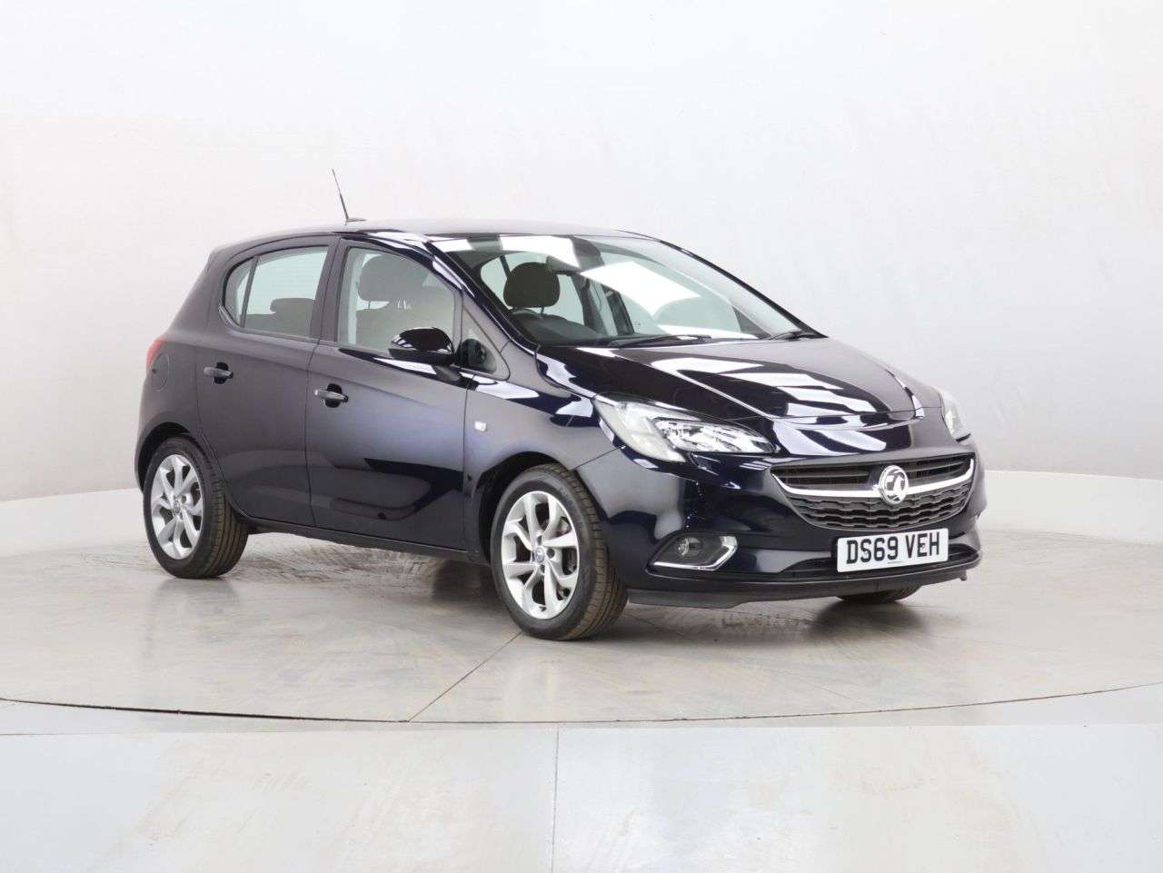 A 2019 VAUXHALL CORSA 1.4i SRi Nav Hatchback 5dr Petrol Manual Euro 6 (s/s) (90 ps) A 2019 VAUXHALL CORSA 1.4i SRi Nav Hatchback 5dr Petrol Manual Euro 6 (s/s) (90 ps)