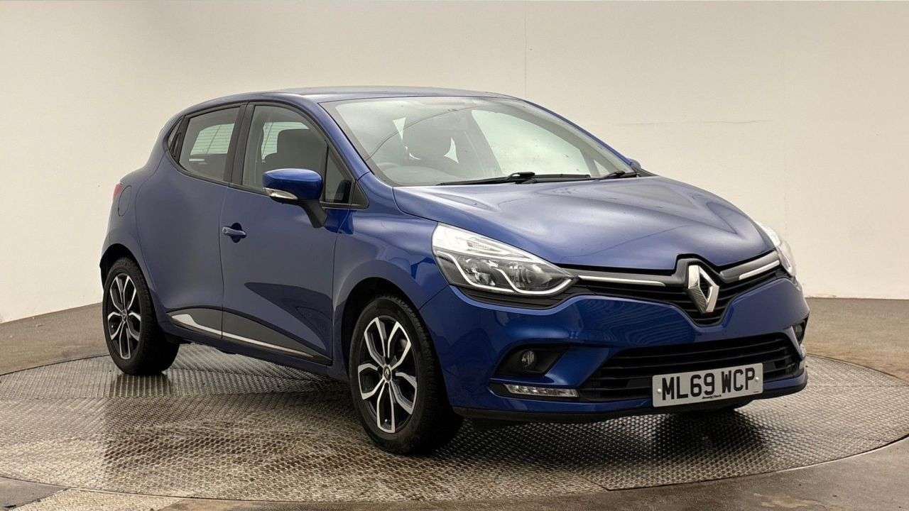 A 2019 RENAULT CLIO 0.9 TCe Play Hatchback 5dr Petrol Manual Euro 6 (s/s) (90 ps) A 2019 RENAULT CLIO 0.9 TCe Play Hatchback 5dr Petrol Manual Euro 6 (s/s) (90 ps)