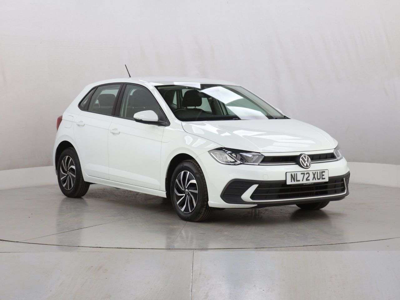 A 2022 VOLKSWAGEN POLO 1.0 TSI Life Hatchback 5dr Petrol Manual Euro 6 (s/s) (95 ps) A 2022 VOLKSWAGEN POLO 1.0 TSI Life Hatchback 5dr Petrol Manual Euro 6 (s/s) (95 ps)