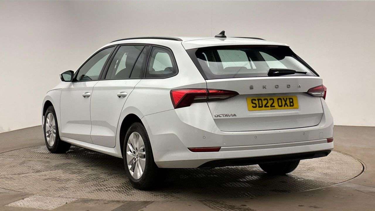 A 2022 SKODA OCTAVIA 2.0 TDI SE Technology Estate 5dr Diesel DSG Euro 6 (s/s) (116 ps) A 2022 SKODA OCTAVIA 2.0 TDI SE Technology Estate 5dr Diesel DSG Euro 6 (s/s) (116 ps)