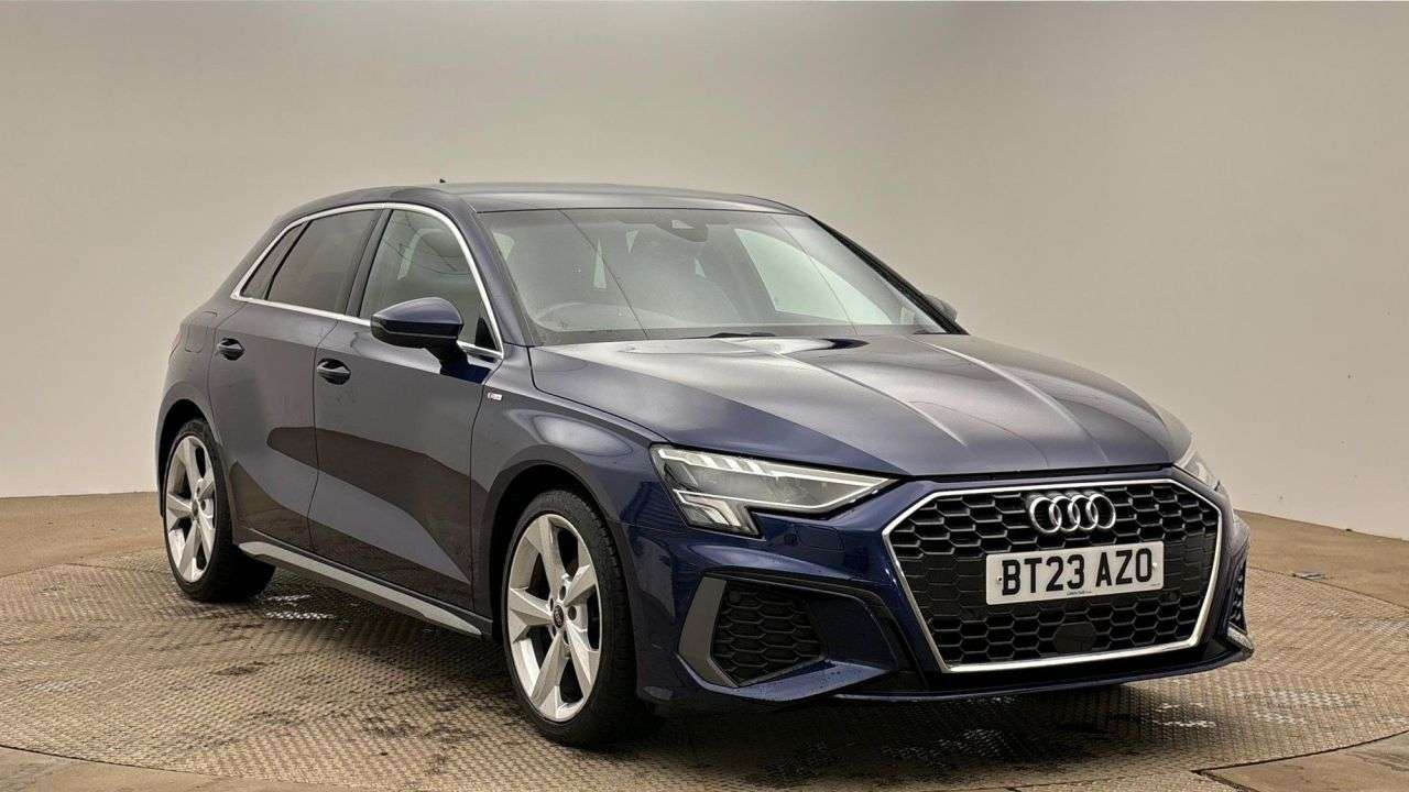 A 2023 AUDI A3 1.5 TFSI 35 S line Sportback 5dr Petrol Manual Euro 6 (s/s) (150 ps) A 2023 AUDI A3 1.5 TFSI 35 S line Sportback 5dr Petrol Manual Euro 6 (s/s) (150 ps)
