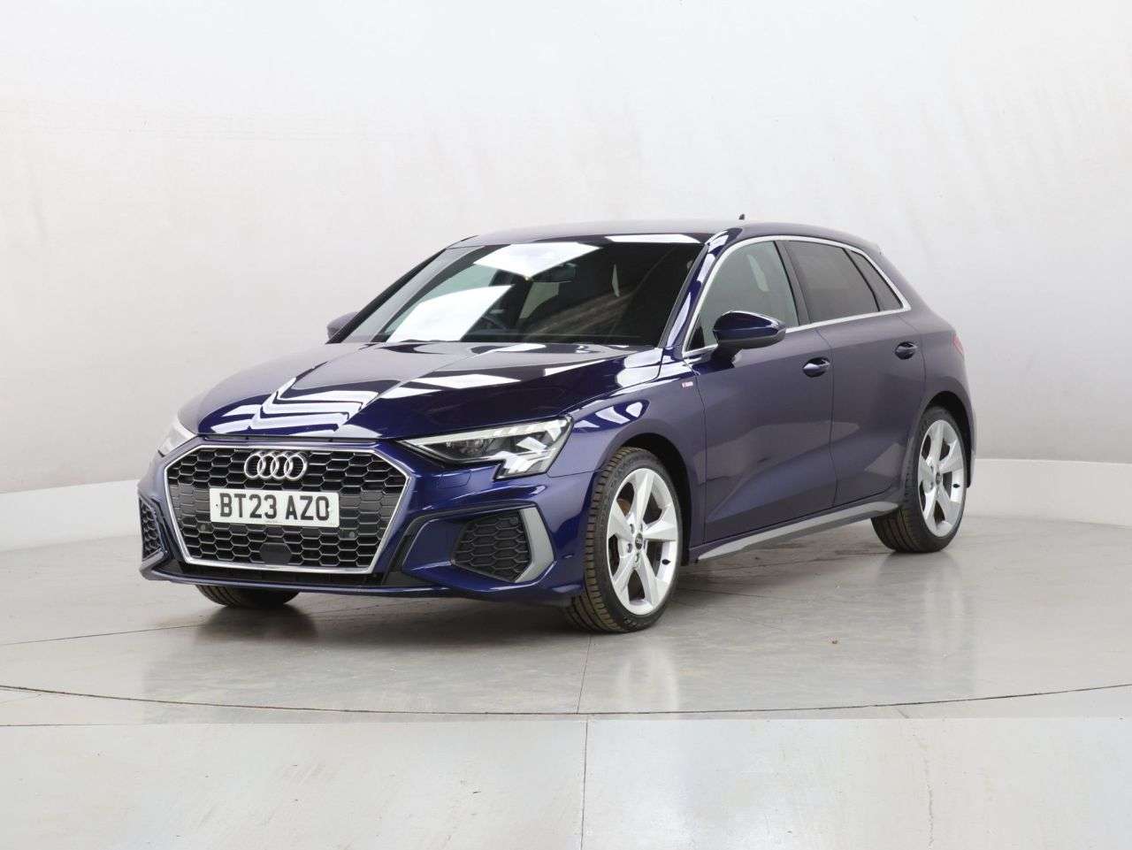 A 2023 AUDI A3 1.5 TFSI 35 S line Sportback 5dr Petrol Manual Euro 6 (s/s) (150 ps) A 2023 AUDI A3 1.5 TFSI 35 S line Sportback 5dr Petrol Manual Euro 6 (s/s) (150 ps)