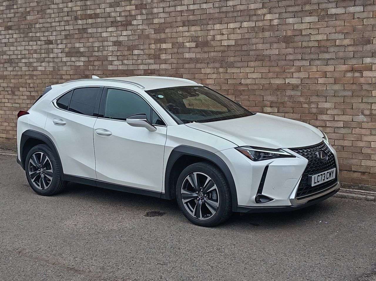 A 2023 LEXUS UX 2.0 250h SUV 5dr Petrol Hybrid E-CVT Euro 6 (s/s) (184 ps) A 2023 LEXUS UX 2.0 250h SUV 5dr Petrol Hybrid E-CVT Euro 6 (s/s) (184 ps)