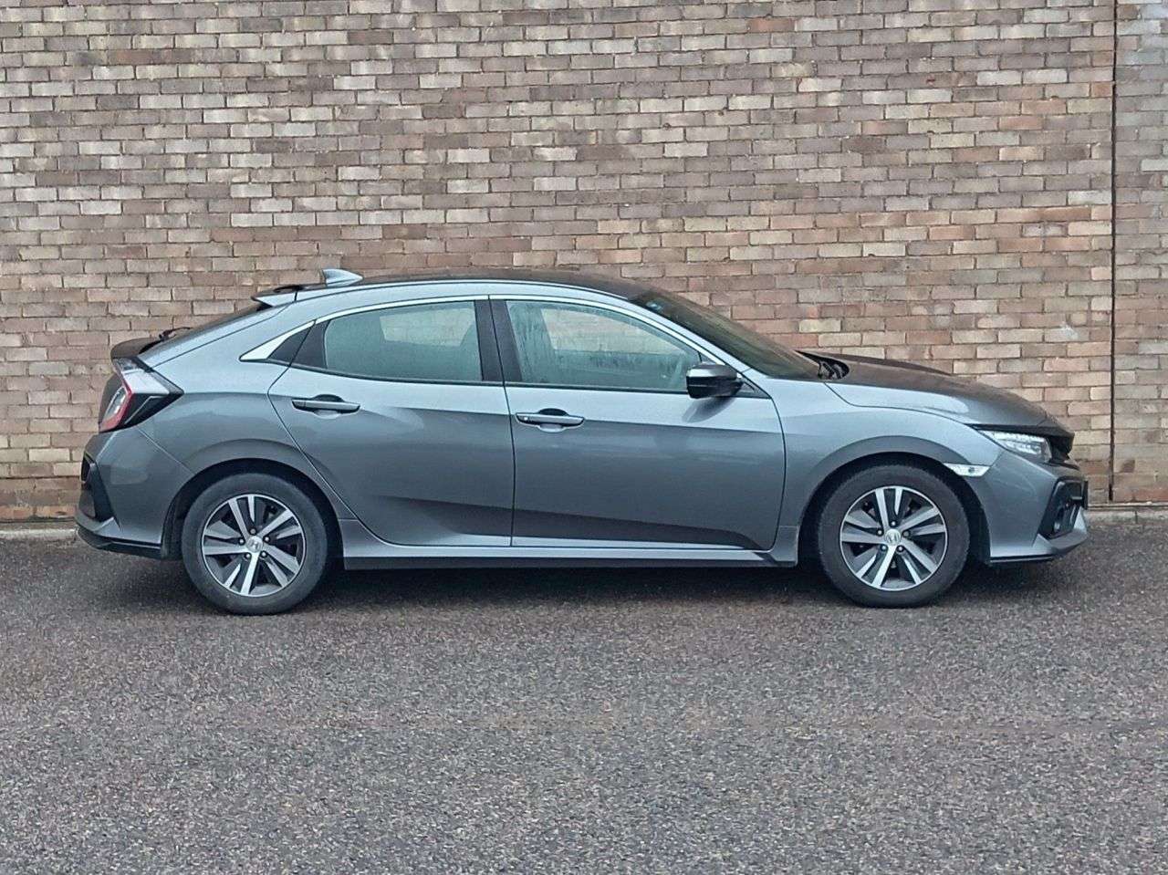 A 2021 HONDA CIVIC 1.0 VTEC Turbo SE Hatchback 5dr Petrol Manual Euro 6 (s/s) (126 ps) A 2021 HONDA CIVIC 1.0 VTEC Turbo SE Hatchback 5dr Petrol Manual Euro 6 (s/s) (126 ps)