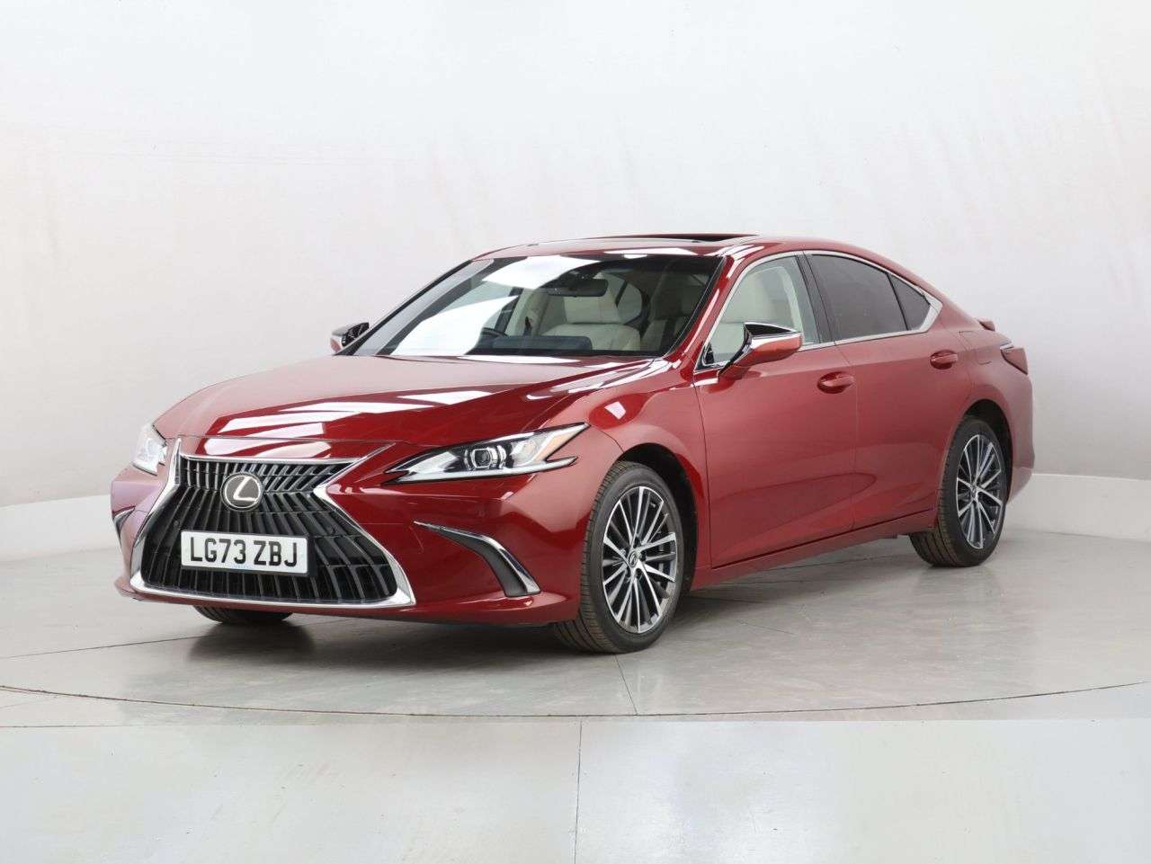 A 2023 LEXUS ES 2.5 300h Saloon 4dr Petrol Hybrid E-CVT Euro 6 (s/s) (218 ps) A 2023 LEXUS ES 2.5 300h Saloon 4dr Petrol Hybrid E-CVT Euro 6 (s/s) (218 ps)