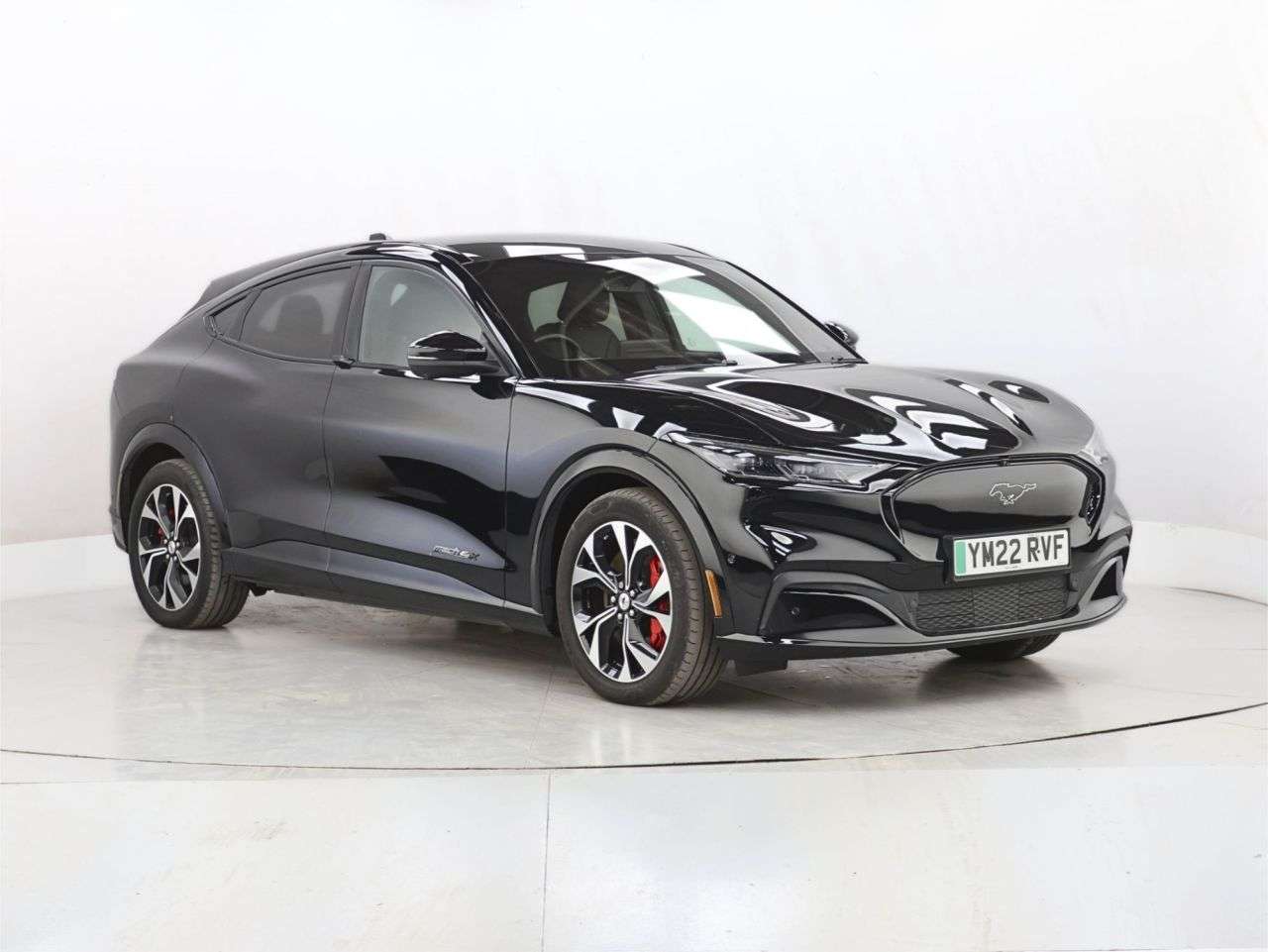 A 2022 FORD MUSTANG MACH-E Extended Range 91kWh SUV 5dr Electric Automatic AWD (351 ps) A 2022 FORD MUSTANG MACH-E Extended Range 91kWh SUV 5dr Electric Automatic AWD (351 ps)