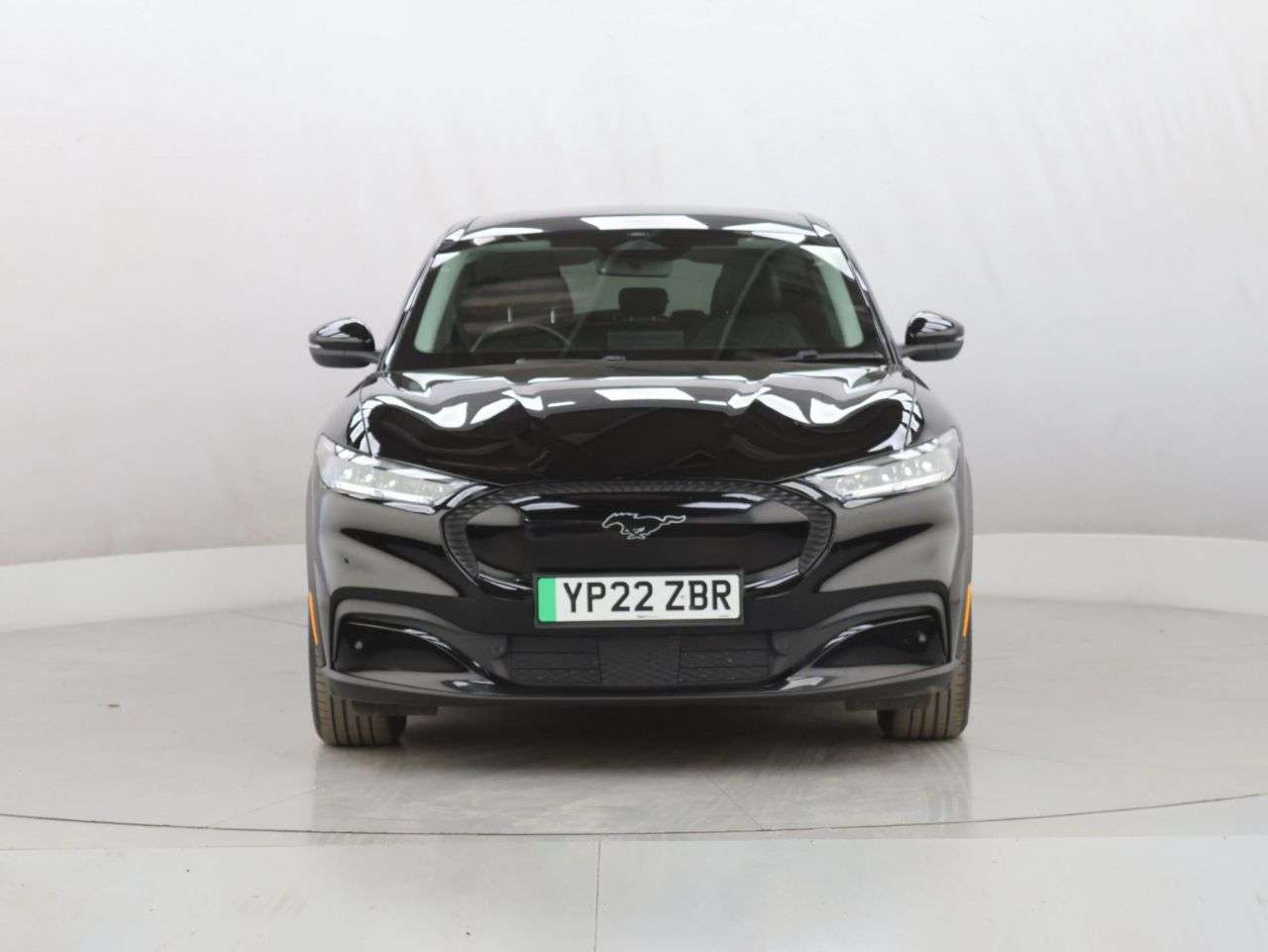 A 2022 FORD MUSTANG MACH-E Standard Range 70kWh SUV 5dr Electric Automatic (269 ps) A 2022 FORD MUSTANG MACH-E Standard Range 70kWh SUV 5dr Electric Automatic (269 ps)